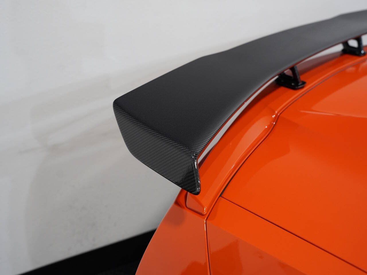 SEBRING ORANGE TINTCOAT, 2019 CHEVROLET CORVETTE Image 21