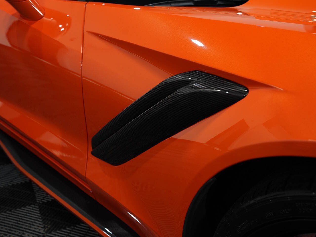 SEBRING ORANGE TINTCOAT, 2019 CHEVROLET CORVETTE Image 16