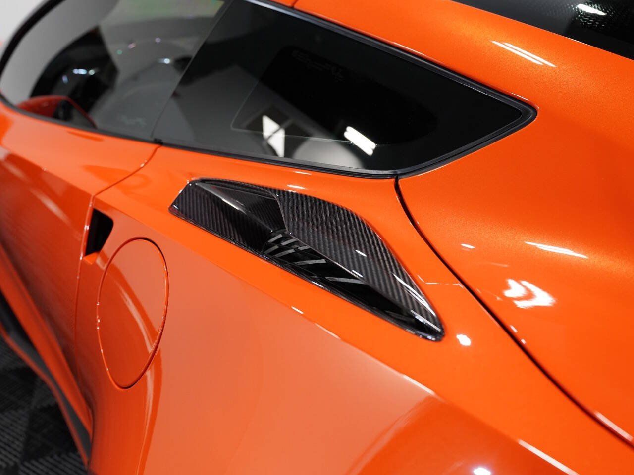 SEBRING ORANGE TINTCOAT, 2019 CHEVROLET CORVETTE Image 26