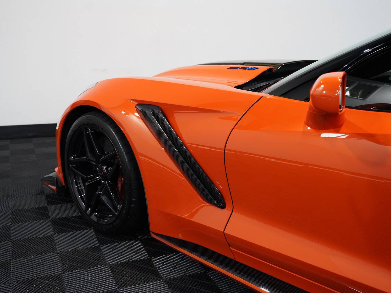 SEBRING ORANGE TINTCOAT, 2019 CHEVROLET CORVETTE Image 27