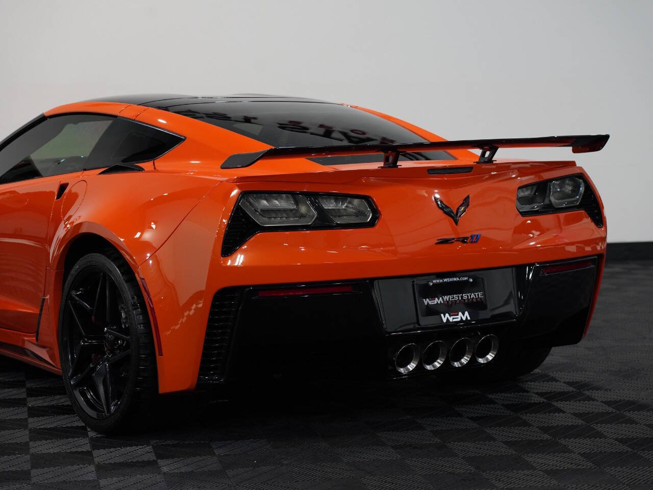 SEBRING ORANGE TINTCOAT, 2019 CHEVROLET CORVETTE Image 22