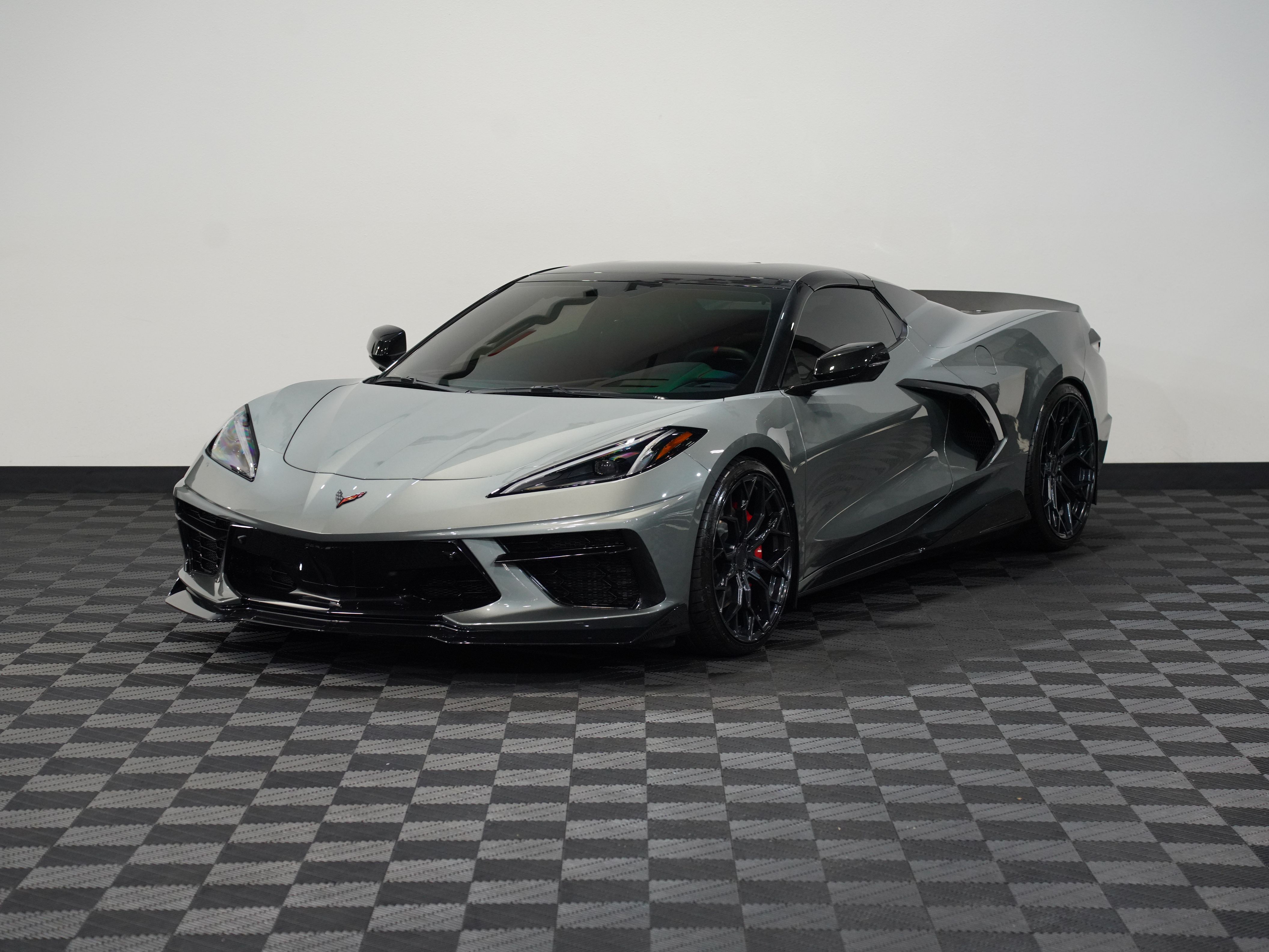 GRAY, 2022 CHEVROLET CORVETTE Image 4