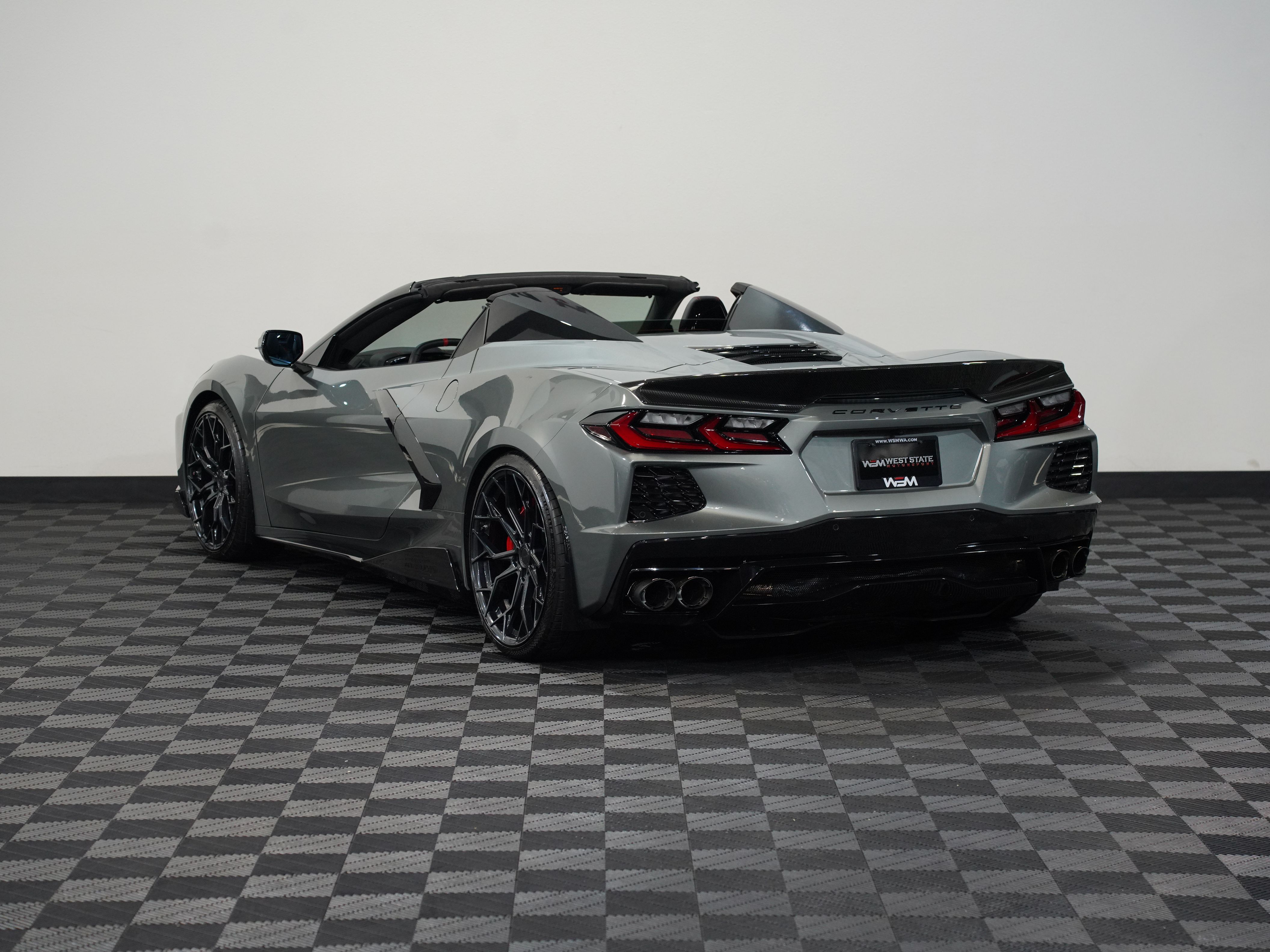 GRAY, 2022 CHEVROLET CORVETTE Image 9