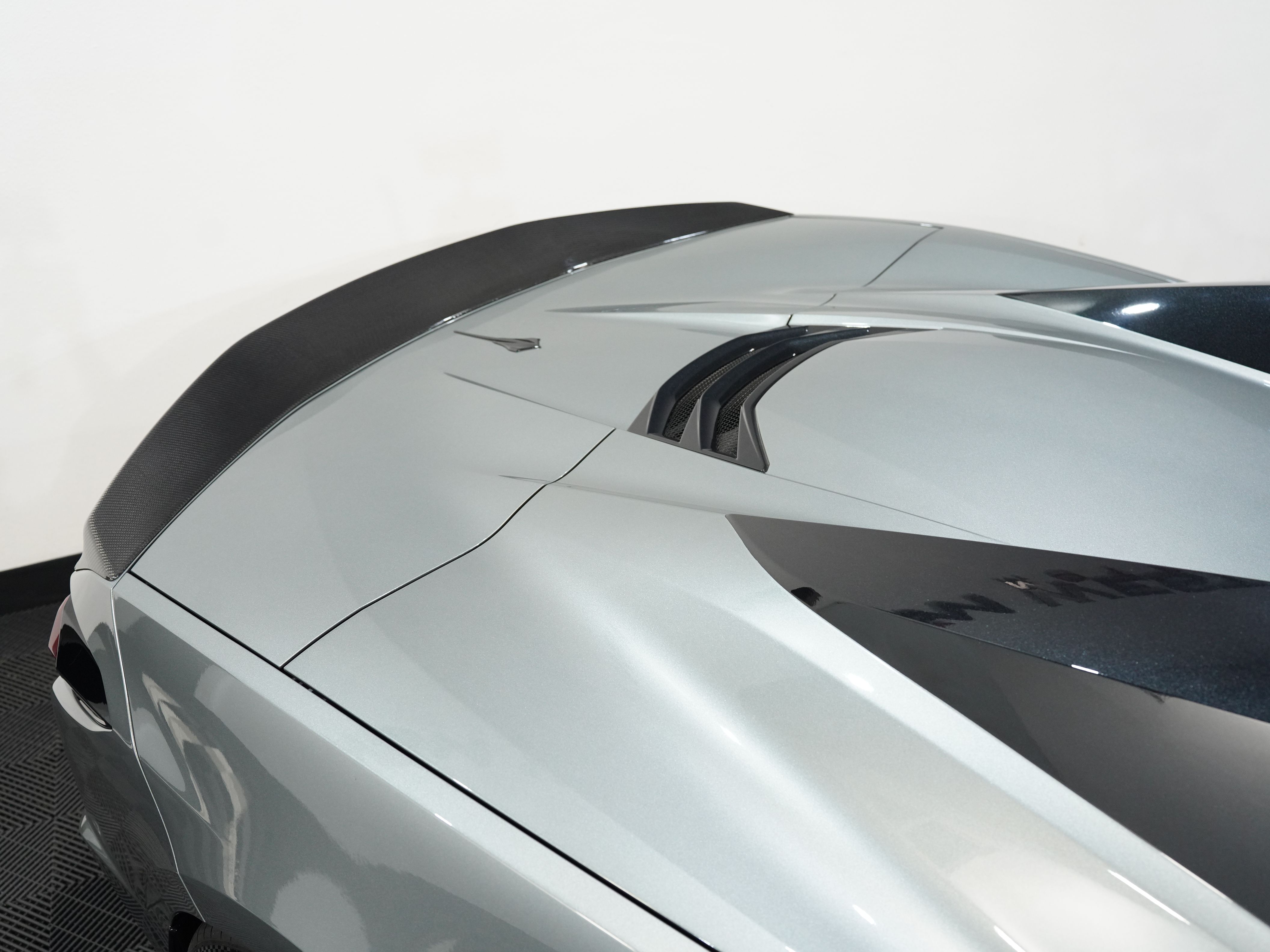 GRAY, 2022 CHEVROLET CORVETTE Image 16