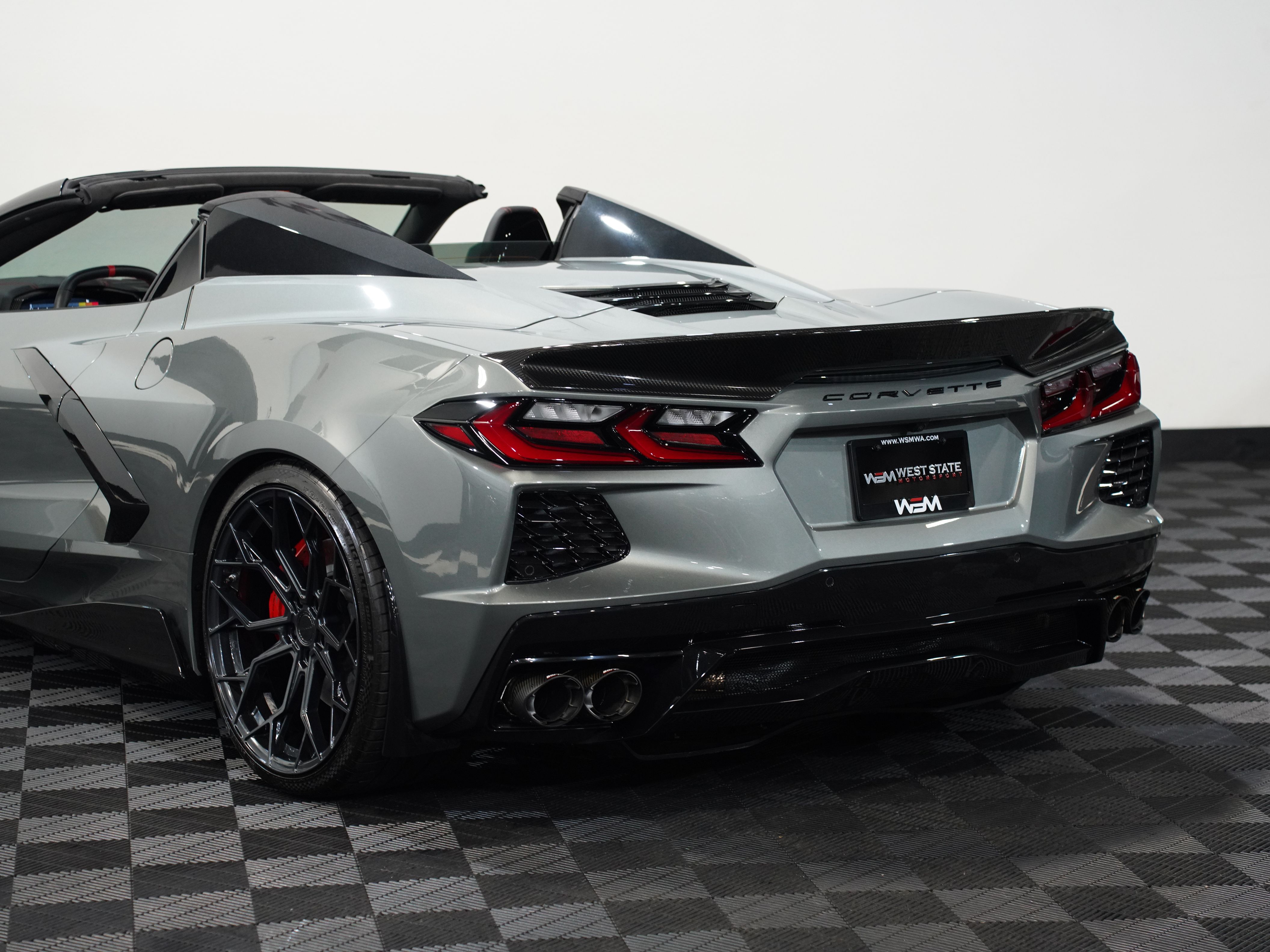 GRAY, 2022 CHEVROLET CORVETTE Image 19
