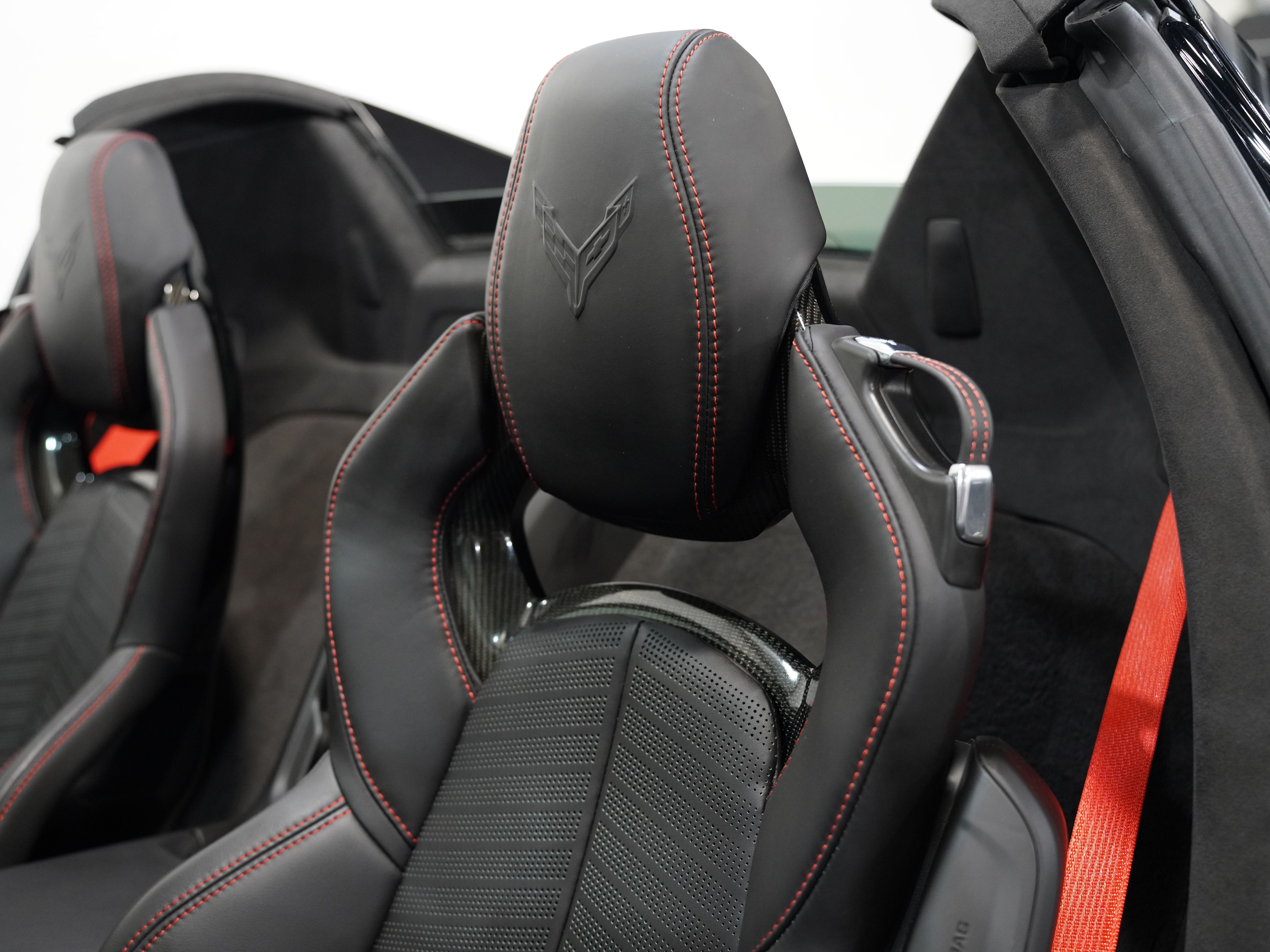 GRAY, 2022 CHEVROLET CORVETTE Image 30