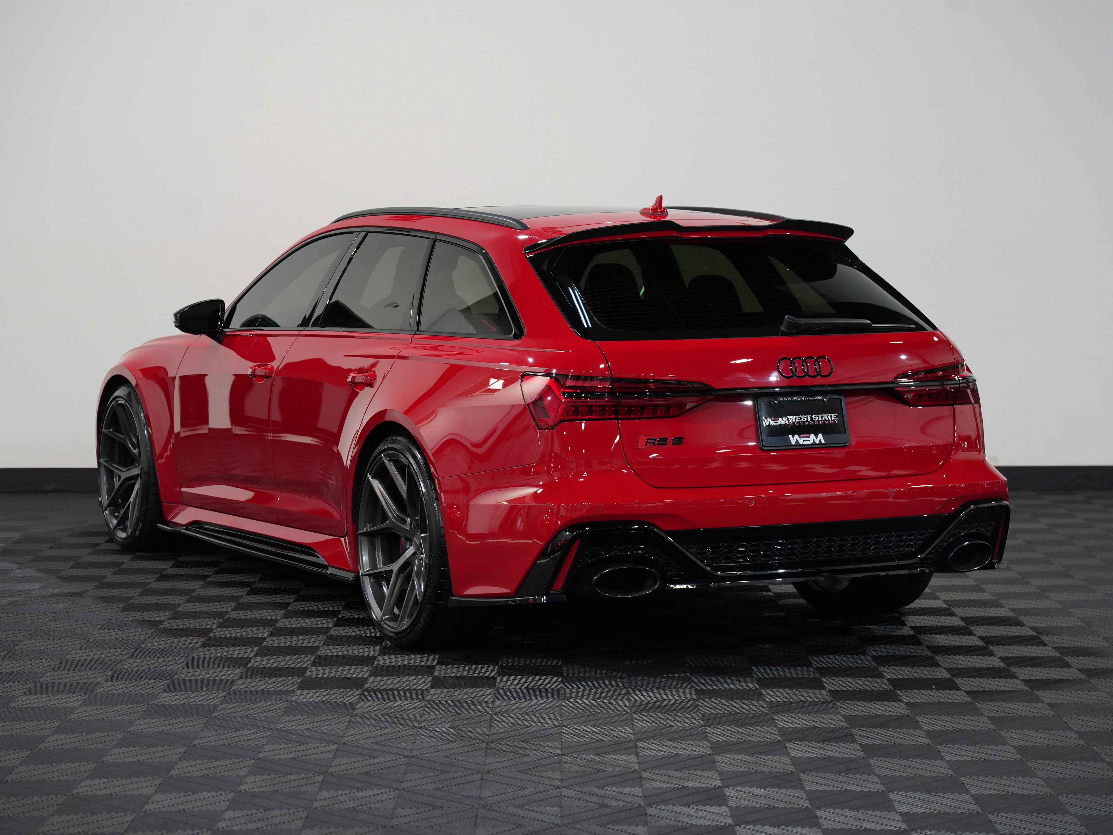 2021 AUDI RS 6 Image 6