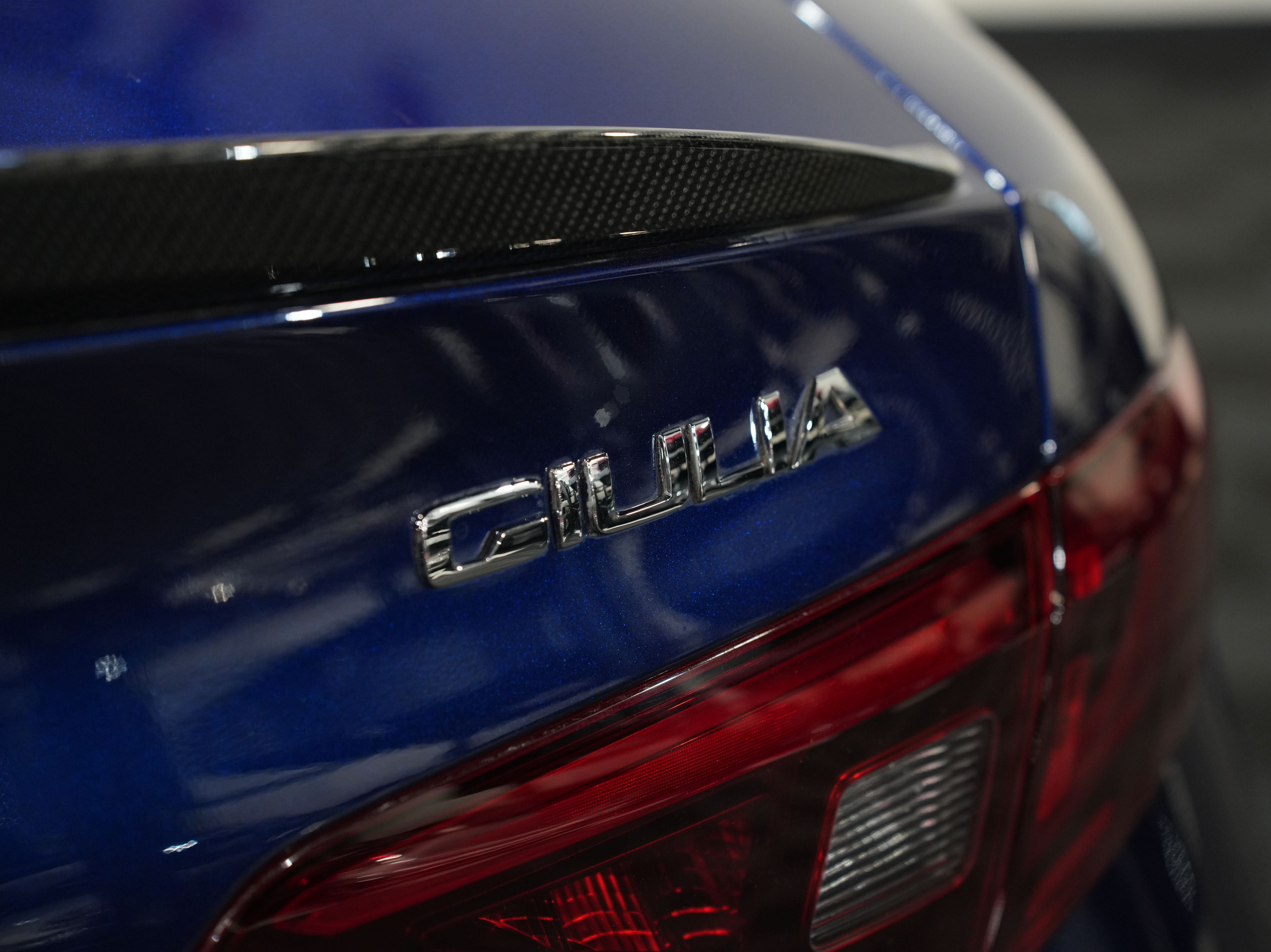 2017 ALFA ROMEO GIULIA Image 21