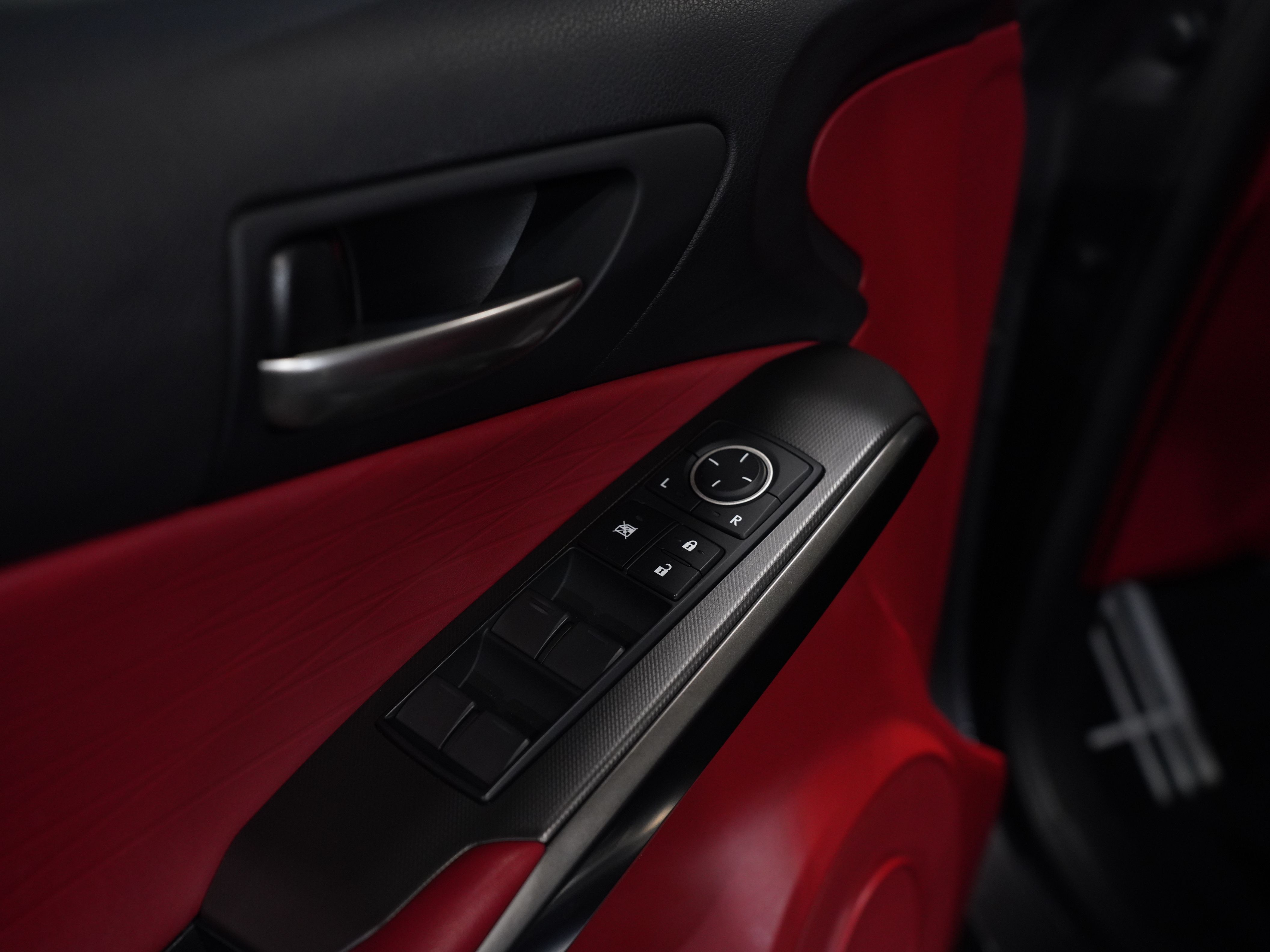GRAY, 2021 LEXUS IS Image 22