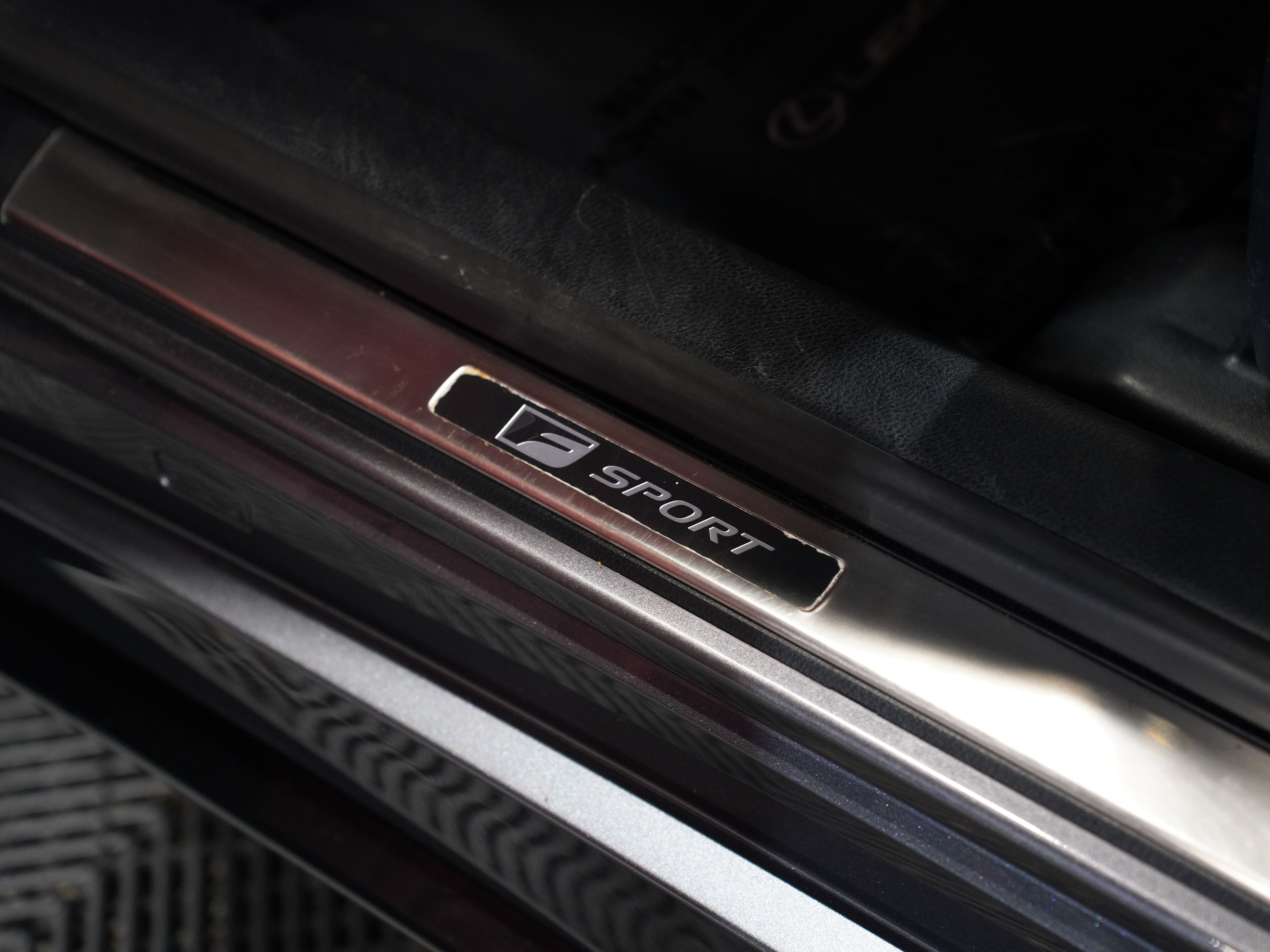 GRAY, 2021 LEXUS IS Image 29