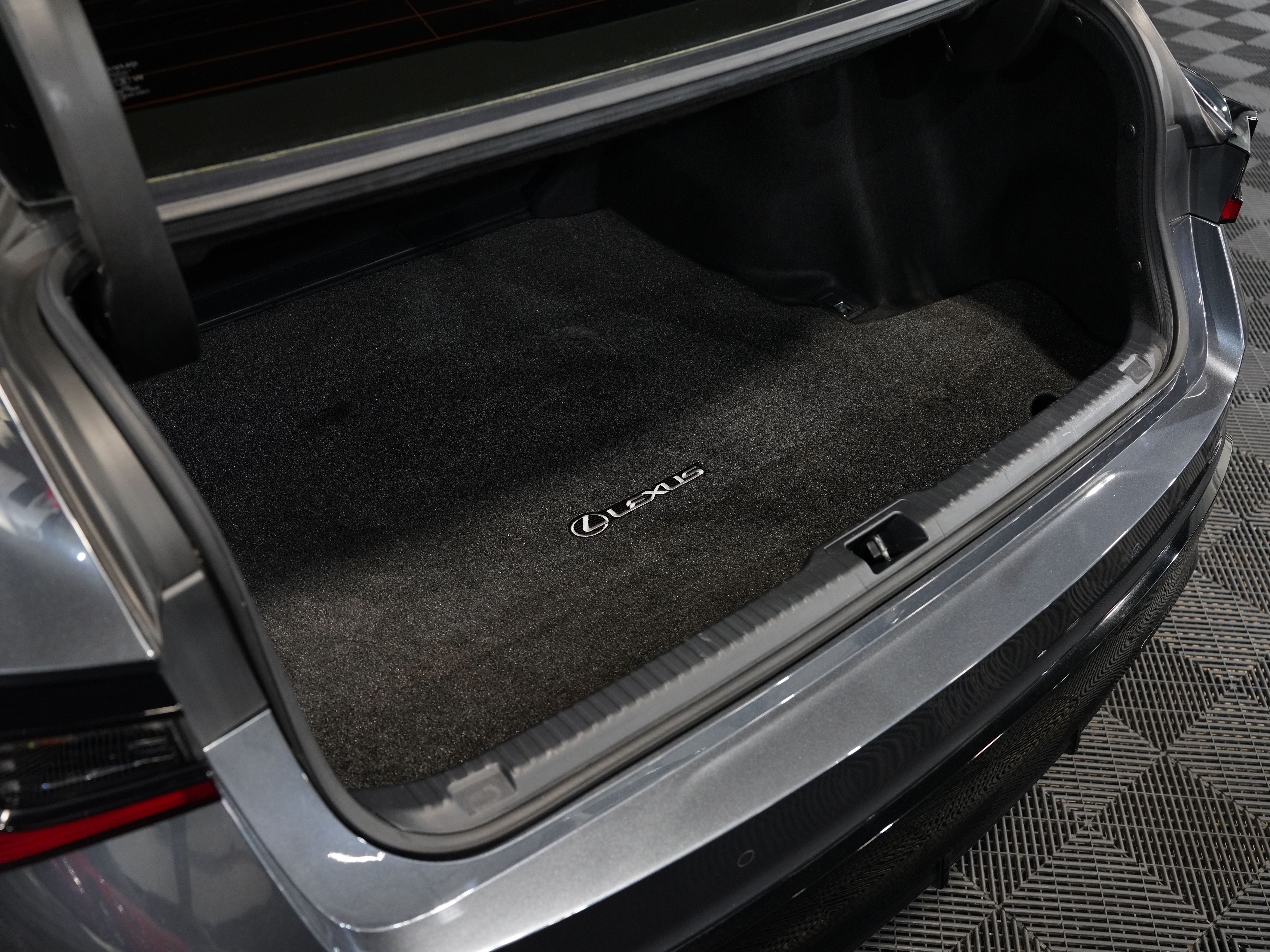 GRAY, 2021 LEXUS IS Image 48