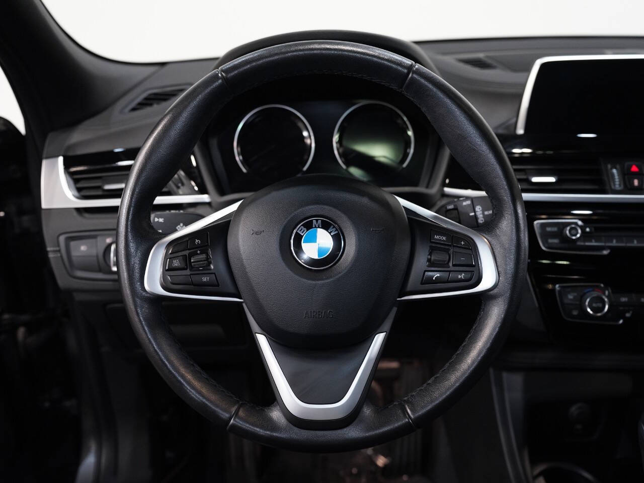 MINERAL GRAY METALLIC, 2019 BMW X2 Image 39
