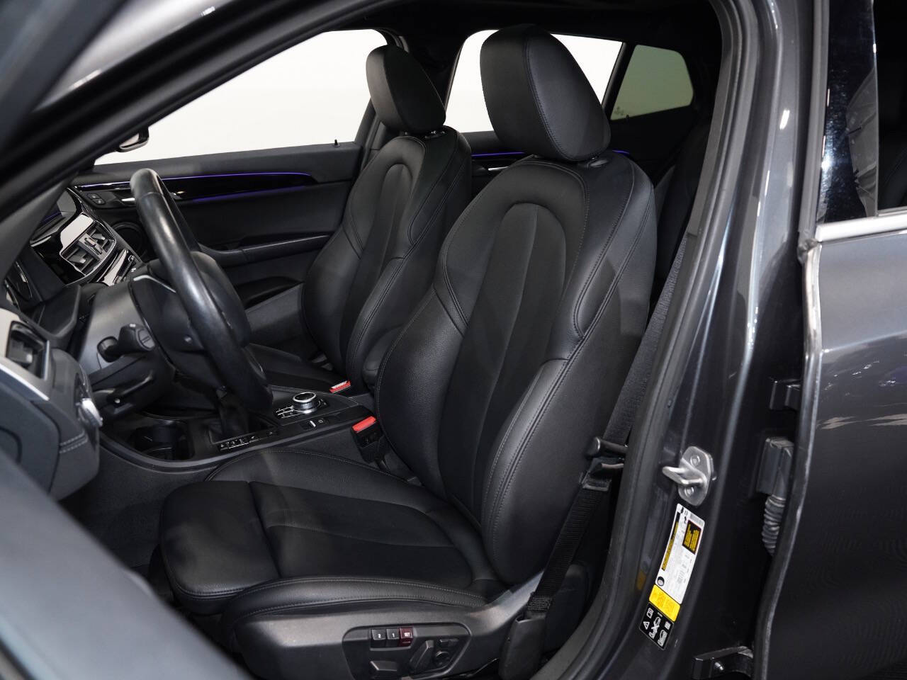 MINERAL GRAY METALLIC, 2019 BMW X2 Image 29