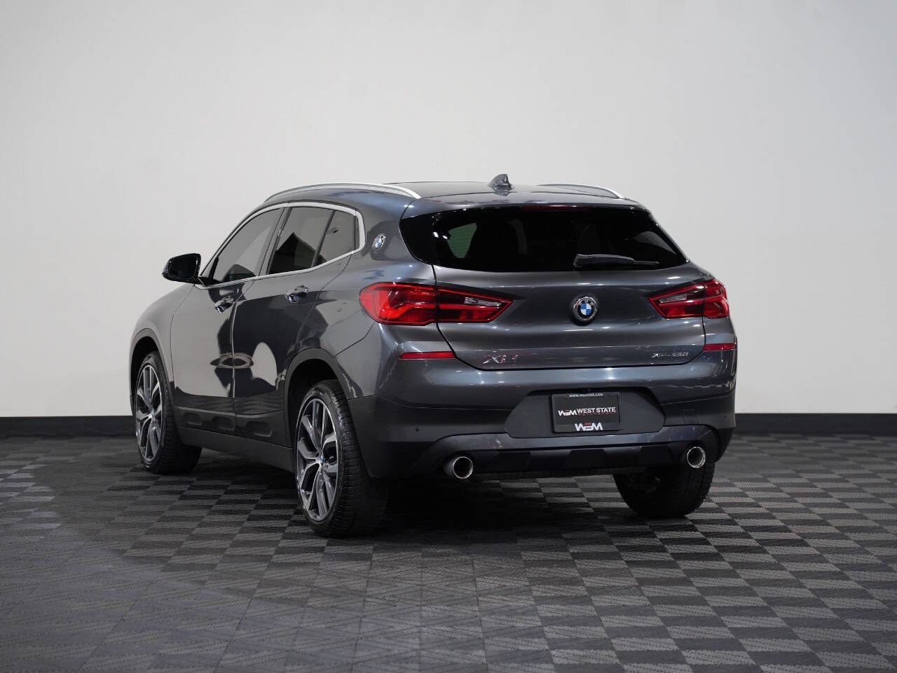 MINERAL GRAY METALLIC, 2019 BMW X2 Image 8