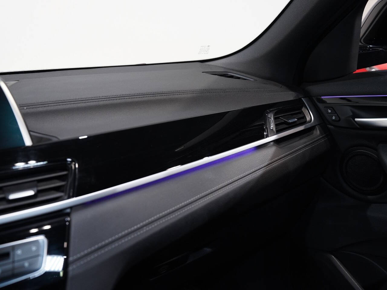 MINERAL GRAY METALLIC, 2019 BMW X2 Image 46