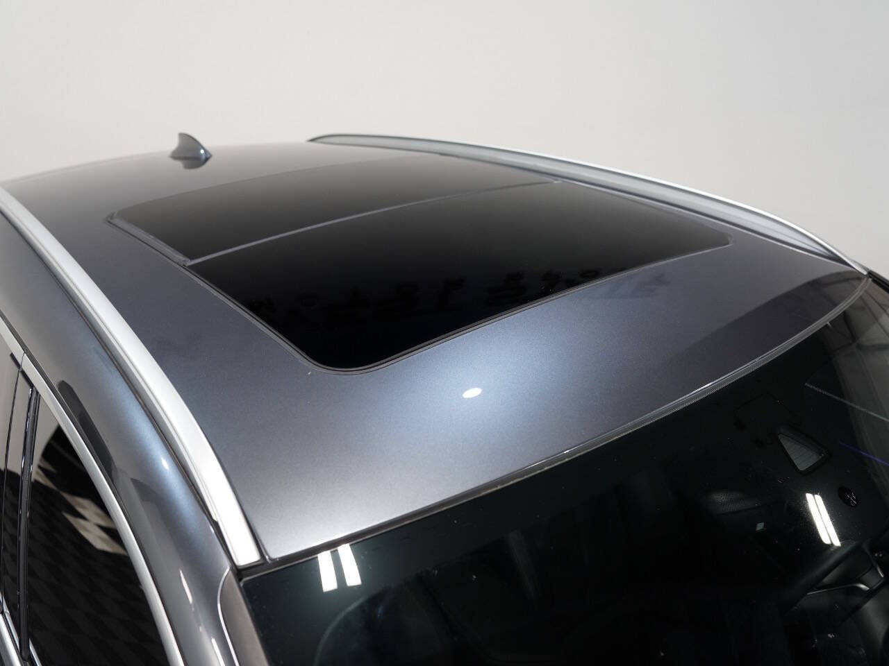 MINERAL GRAY METALLIC, 2019 BMW X2 Image 13