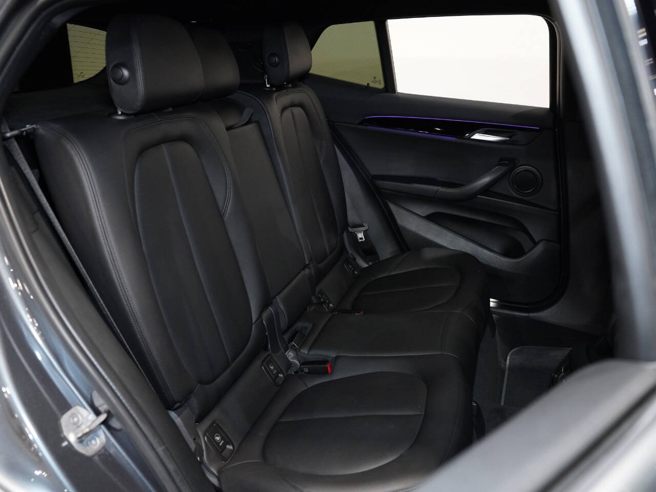 MINERAL GRAY METALLIC, 2019 BMW X2 Image 35