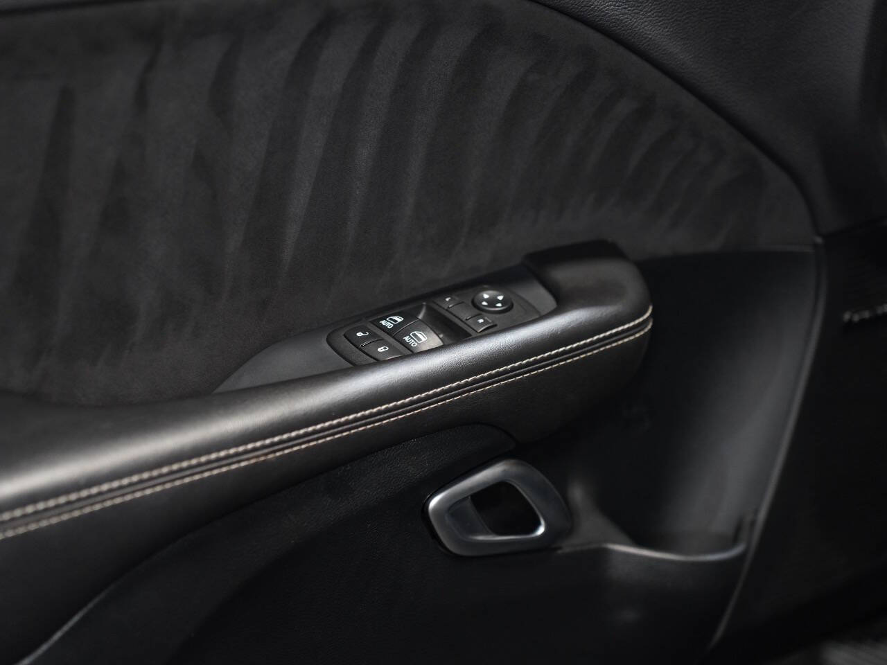DESTROYER GREY, 2018 DODGE CHALLENGER Image 25