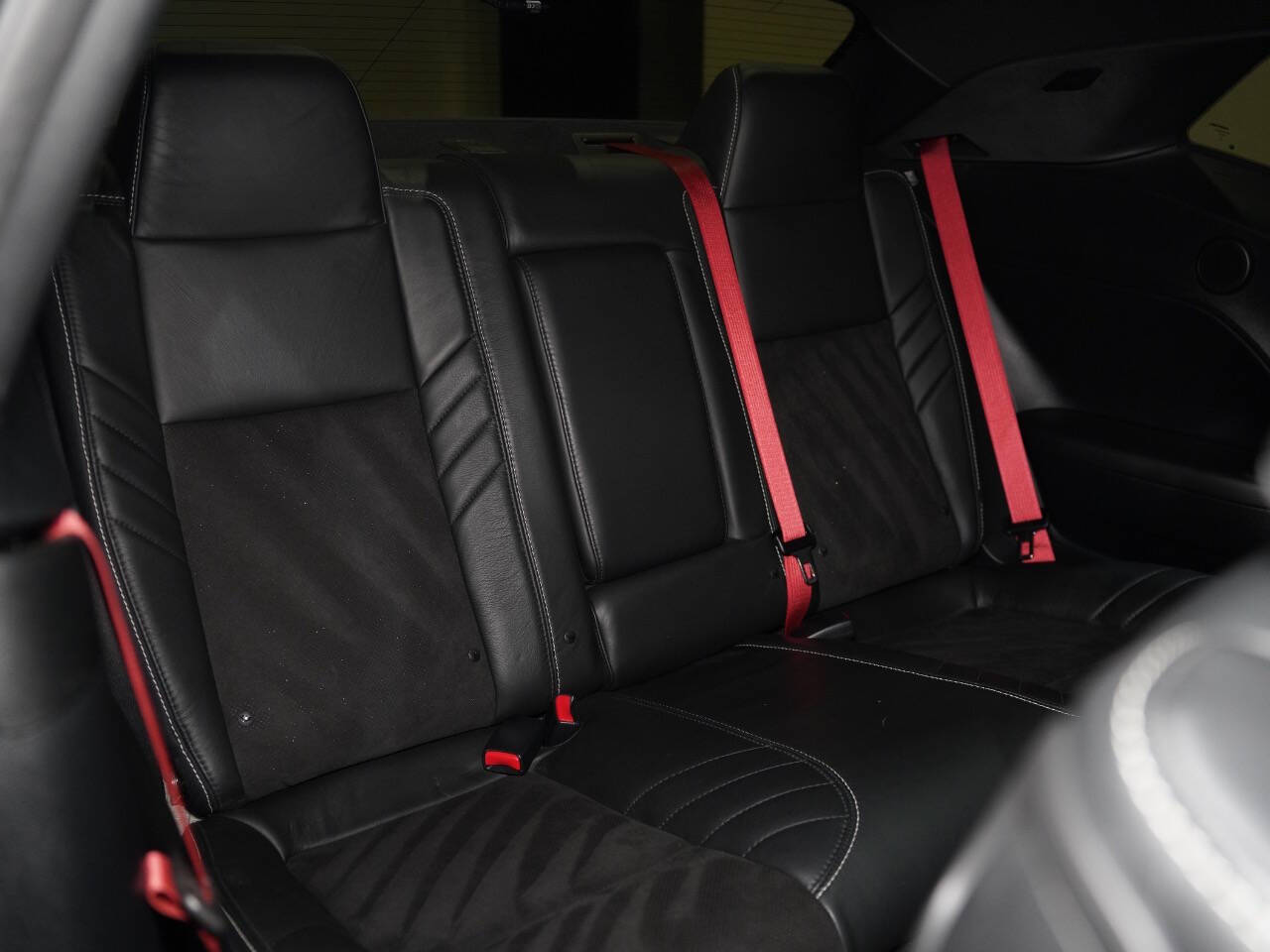 DESTROYER GREY, 2018 DODGE CHALLENGER Image 35