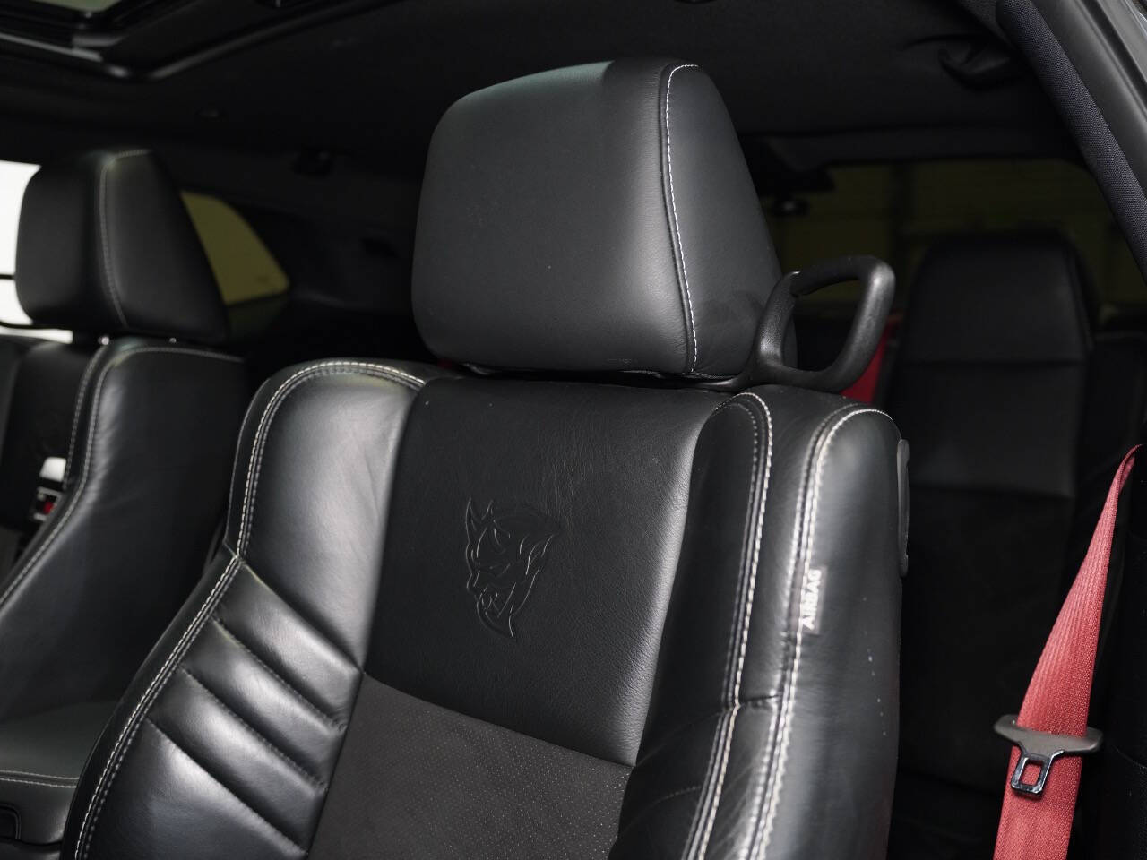 DESTROYER GREY, 2018 DODGE CHALLENGER Image 28