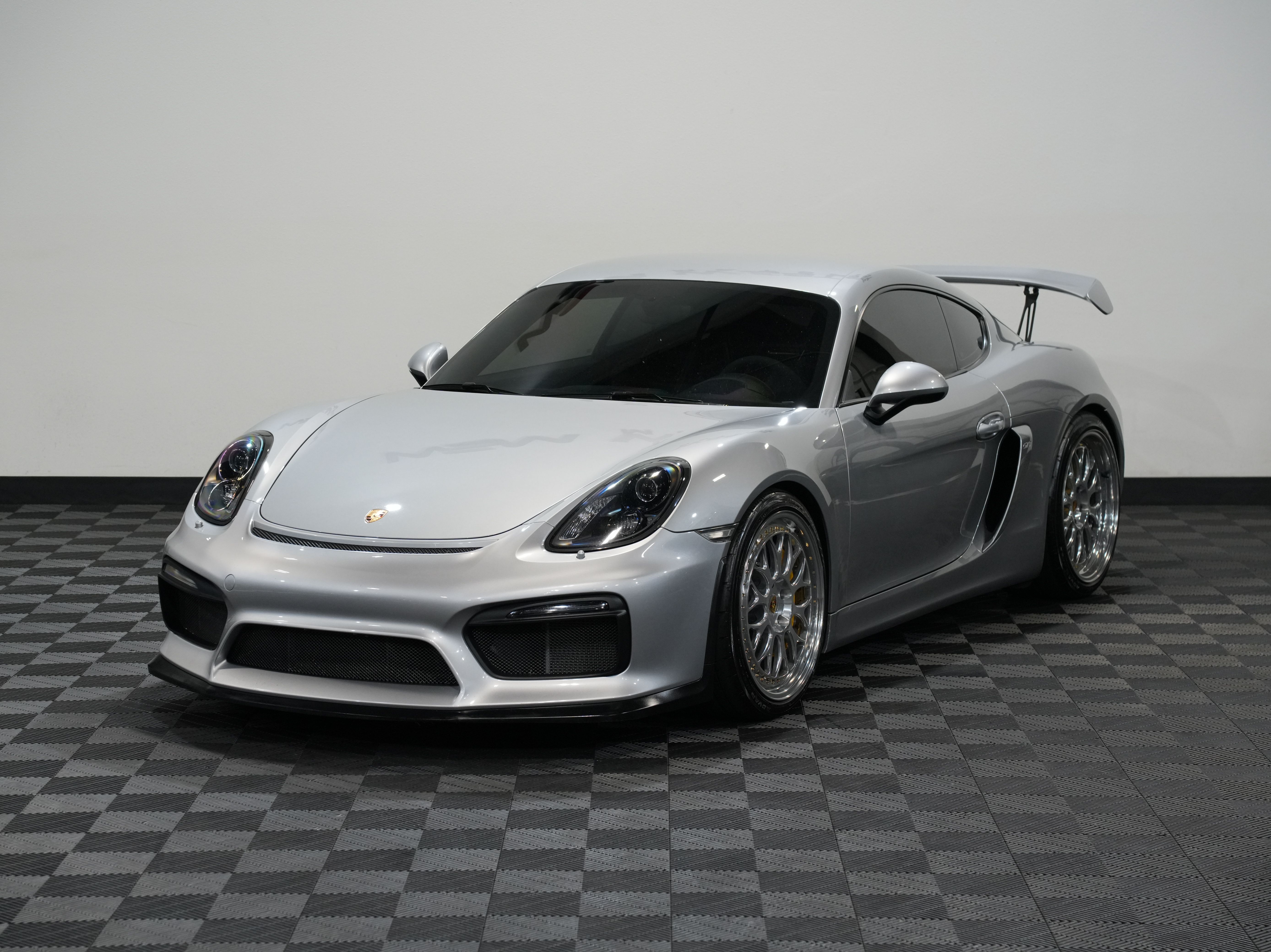 SILVER, 2016 PORSCHE CAYMAN Image 2