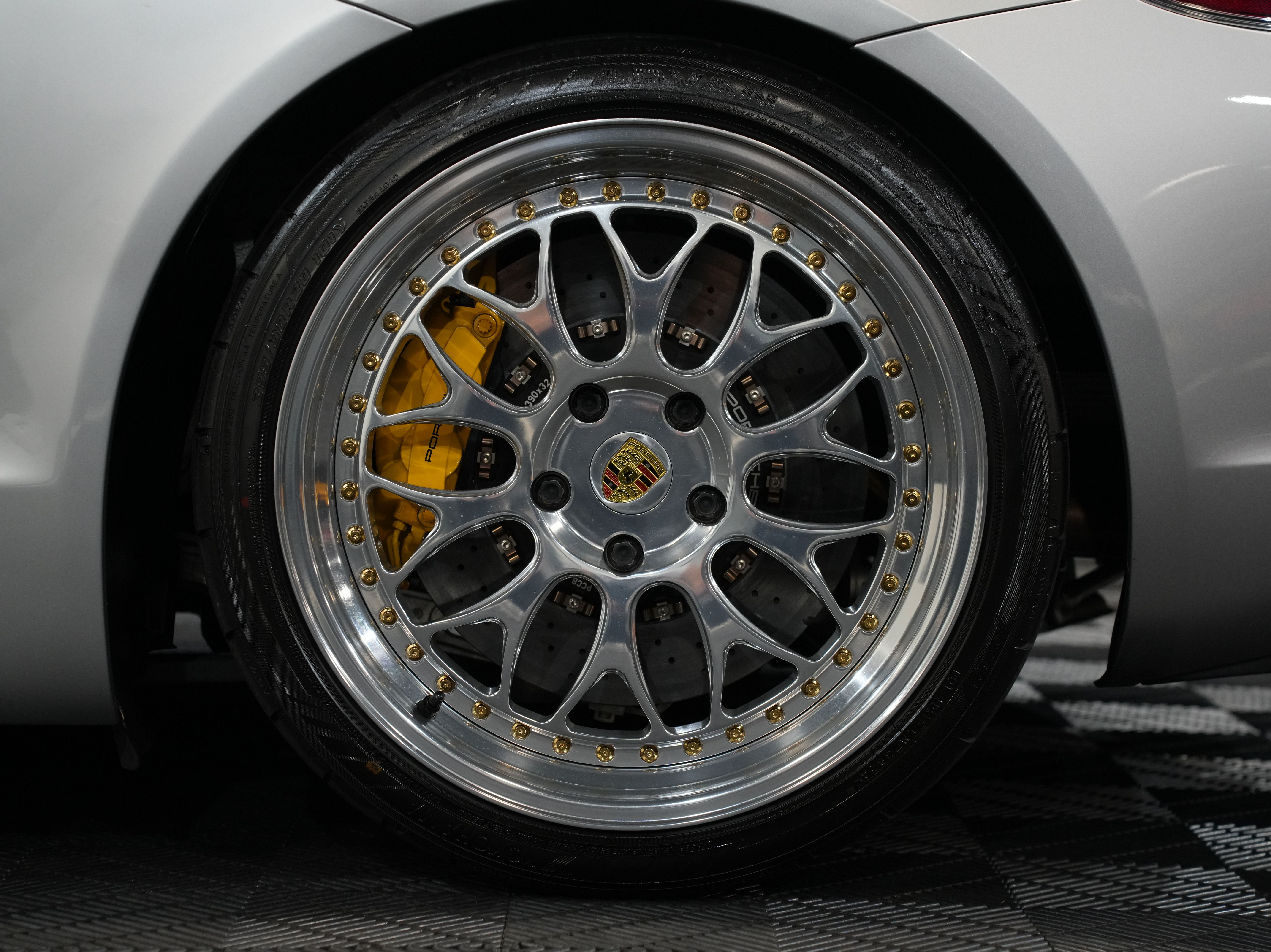 SILVER, 2016 PORSCHE CAYMAN Image 49
