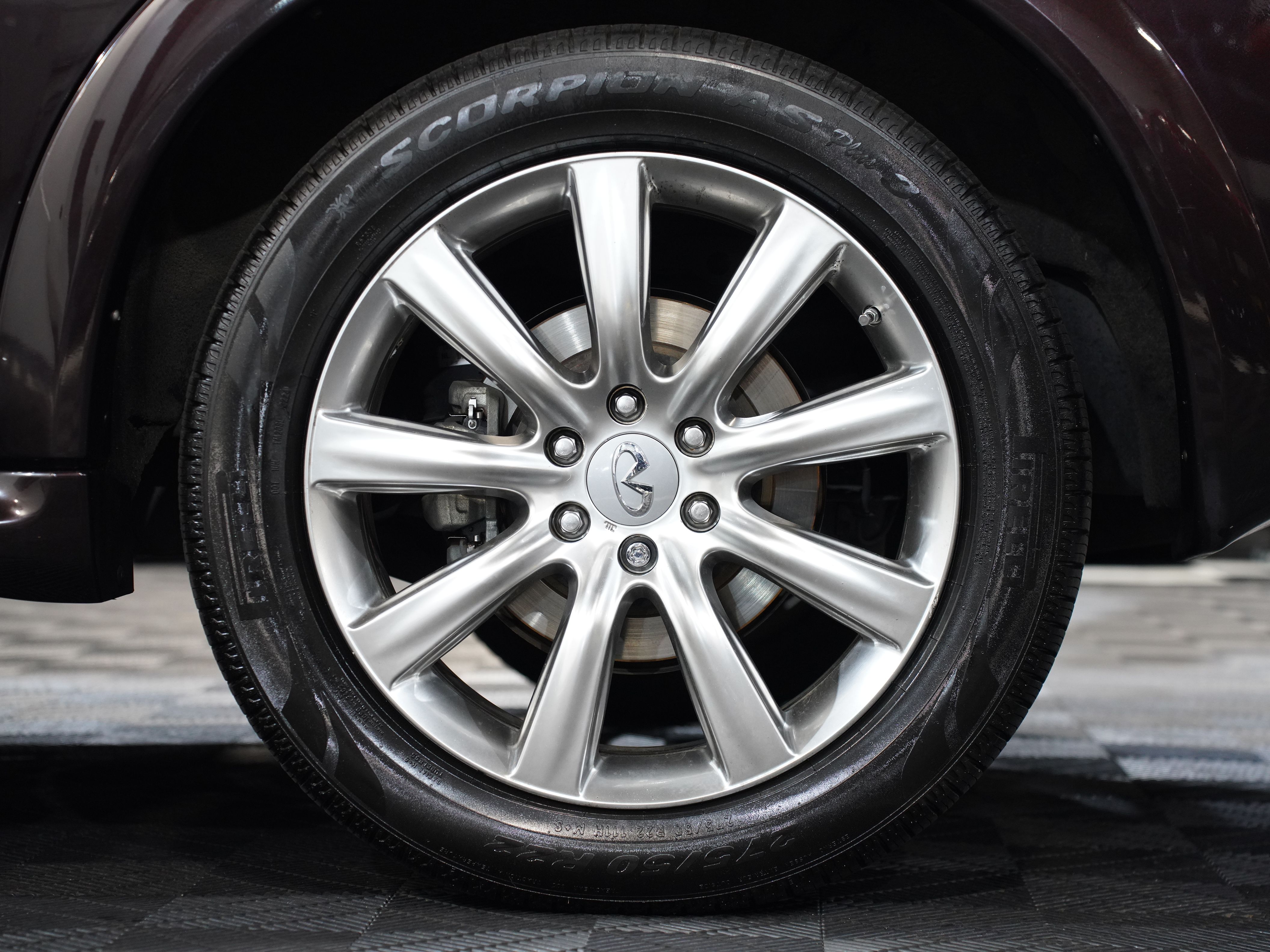 2014 INFINITI QX80 Image 43