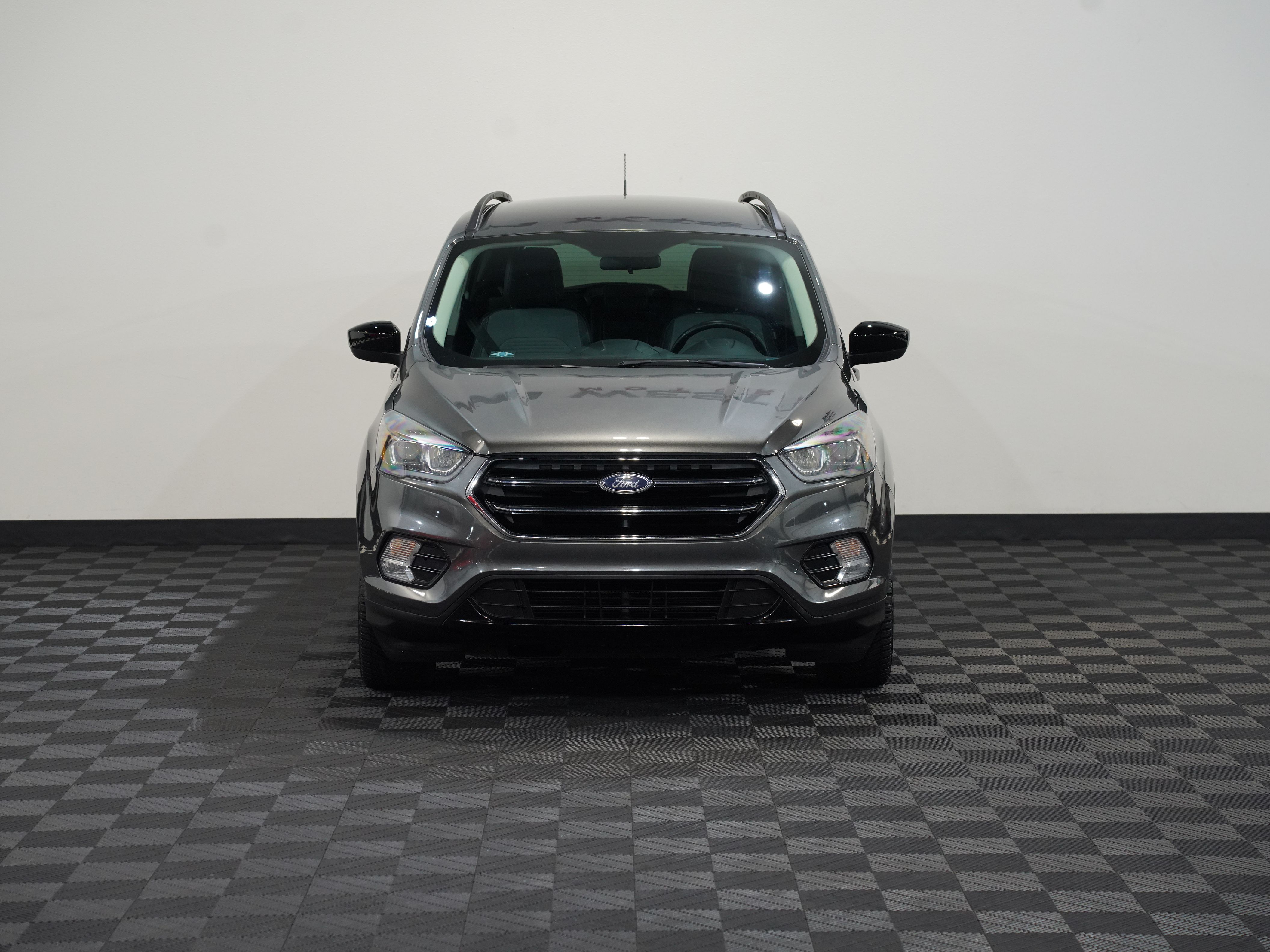 GRAY, 2017 FORD ESCAPE Image 4