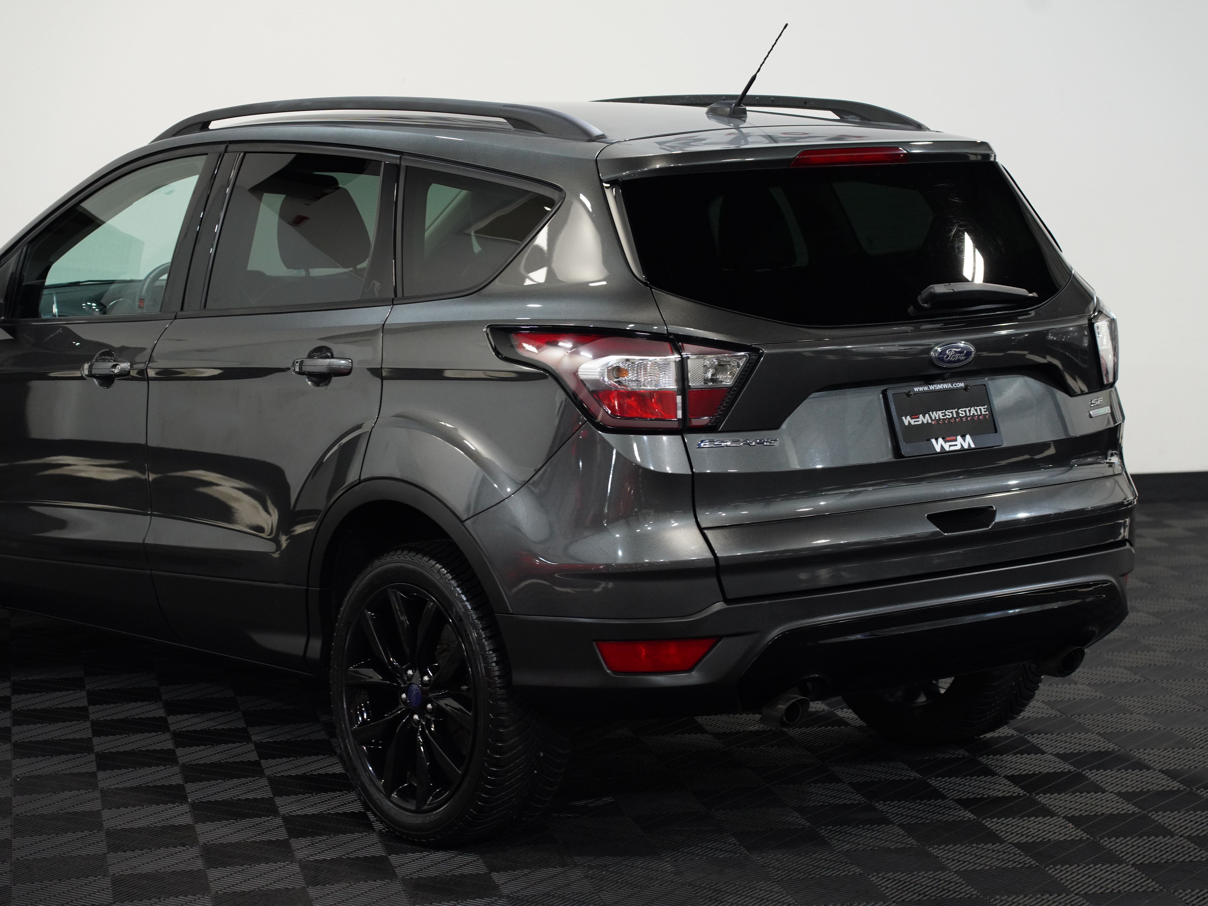 GRAY, 2017 FORD ESCAPE Image 14