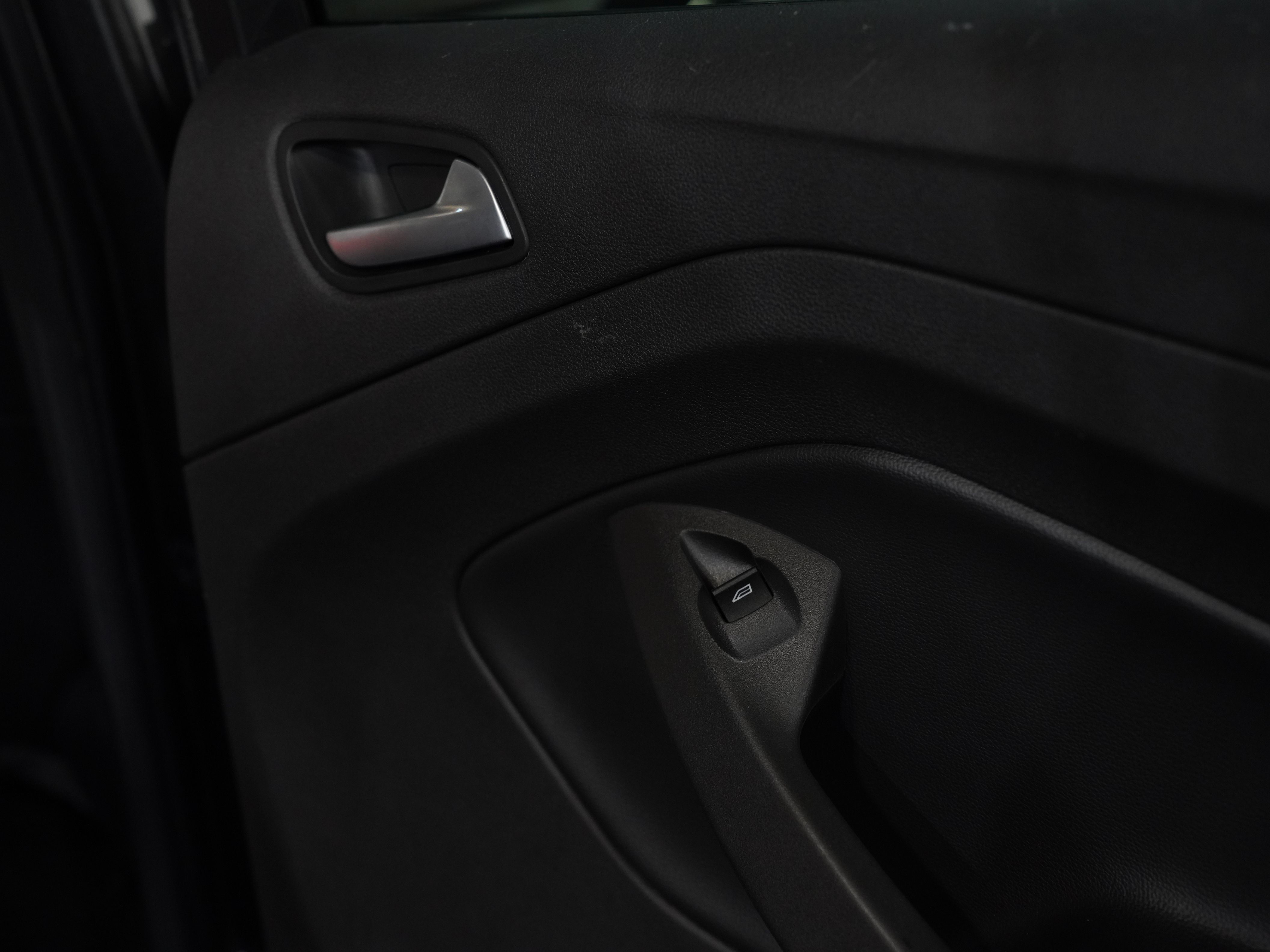 GRAY, 2017 FORD ESCAPE Image 26