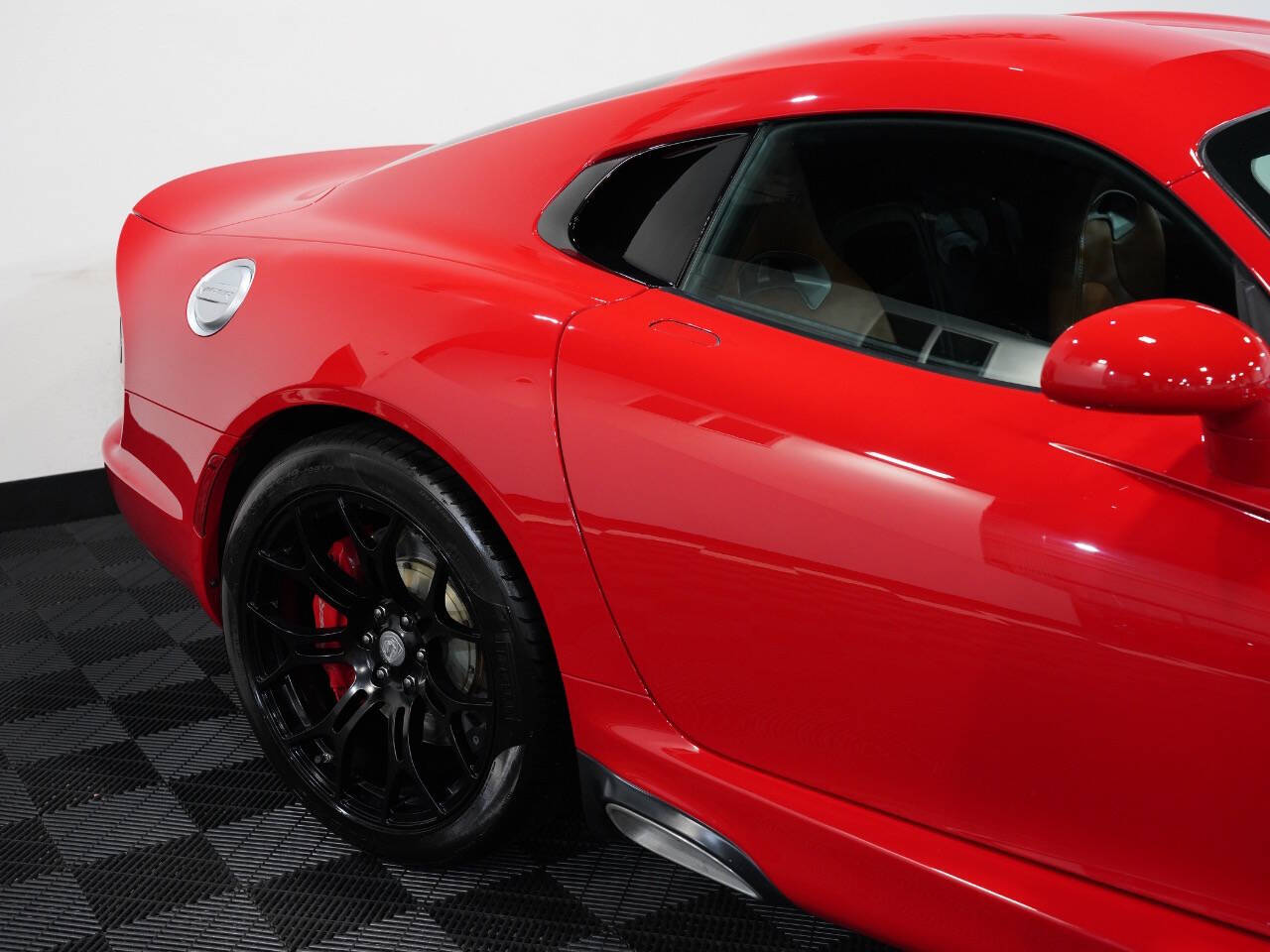 ADRENALINE RED, 2015 DODGE VIPER Image 16