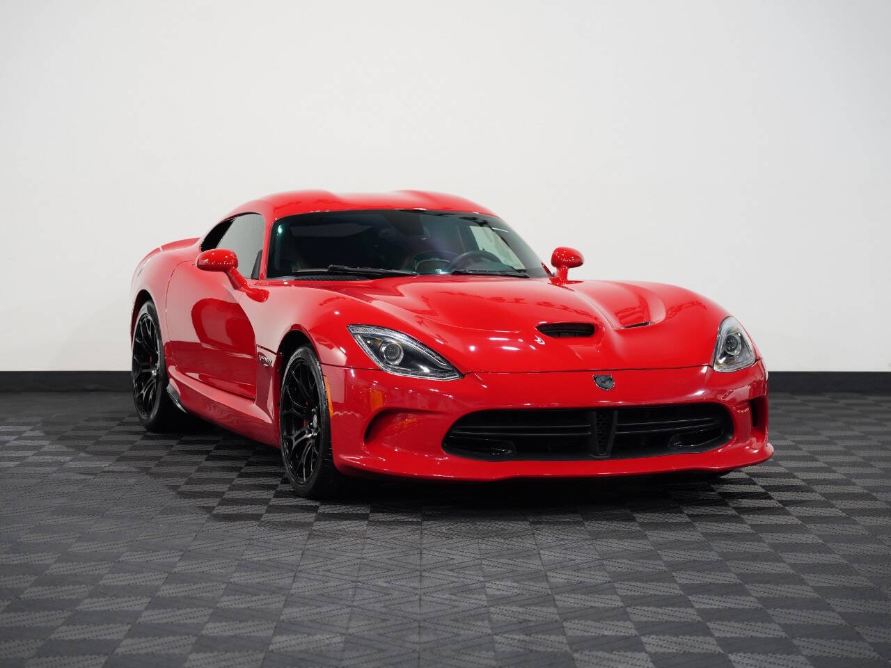 ADRENALINE RED, 2015 DODGE VIPER Image 5