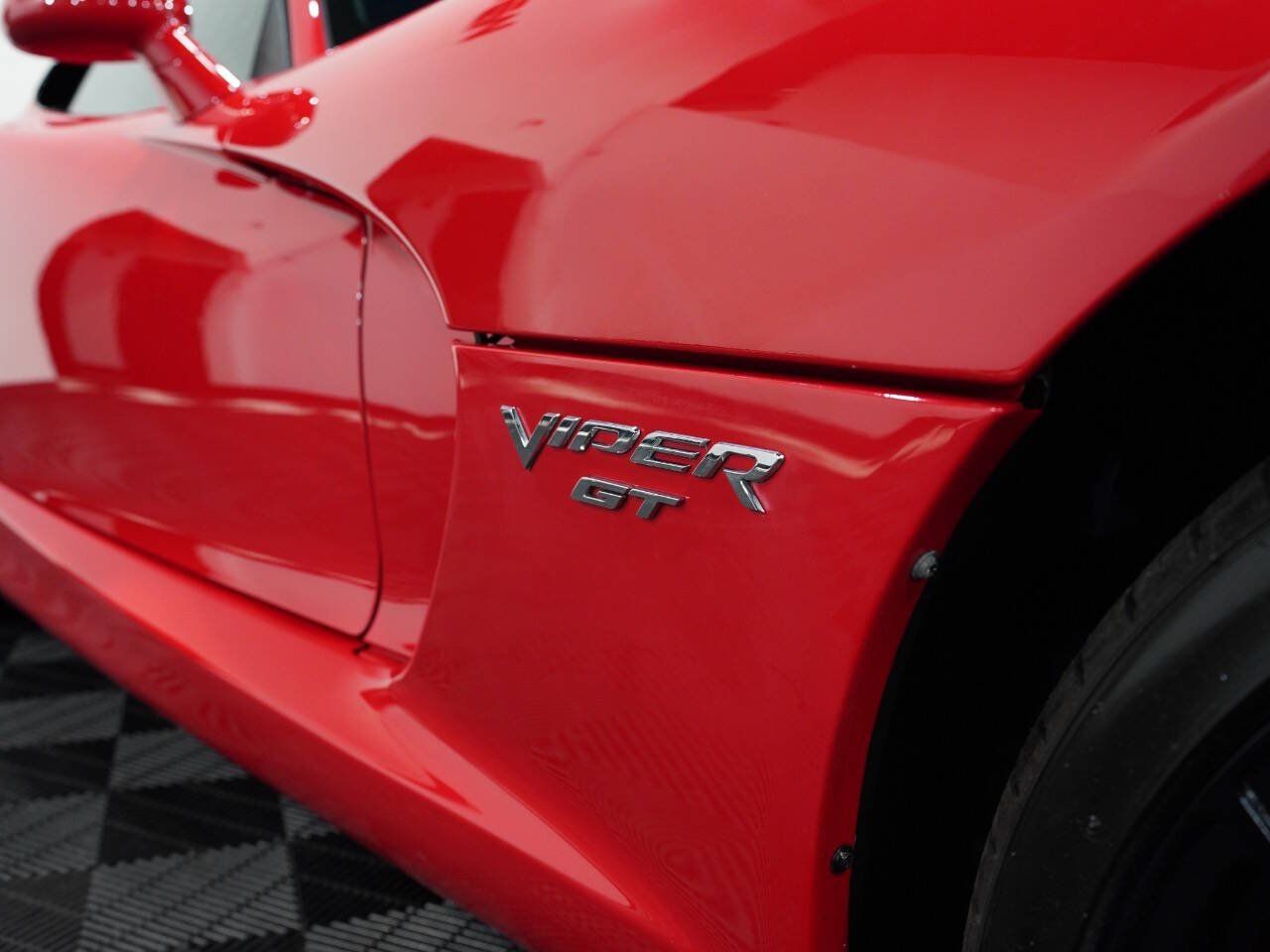 ADRENALINE RED, 2015 DODGE VIPER Image 15