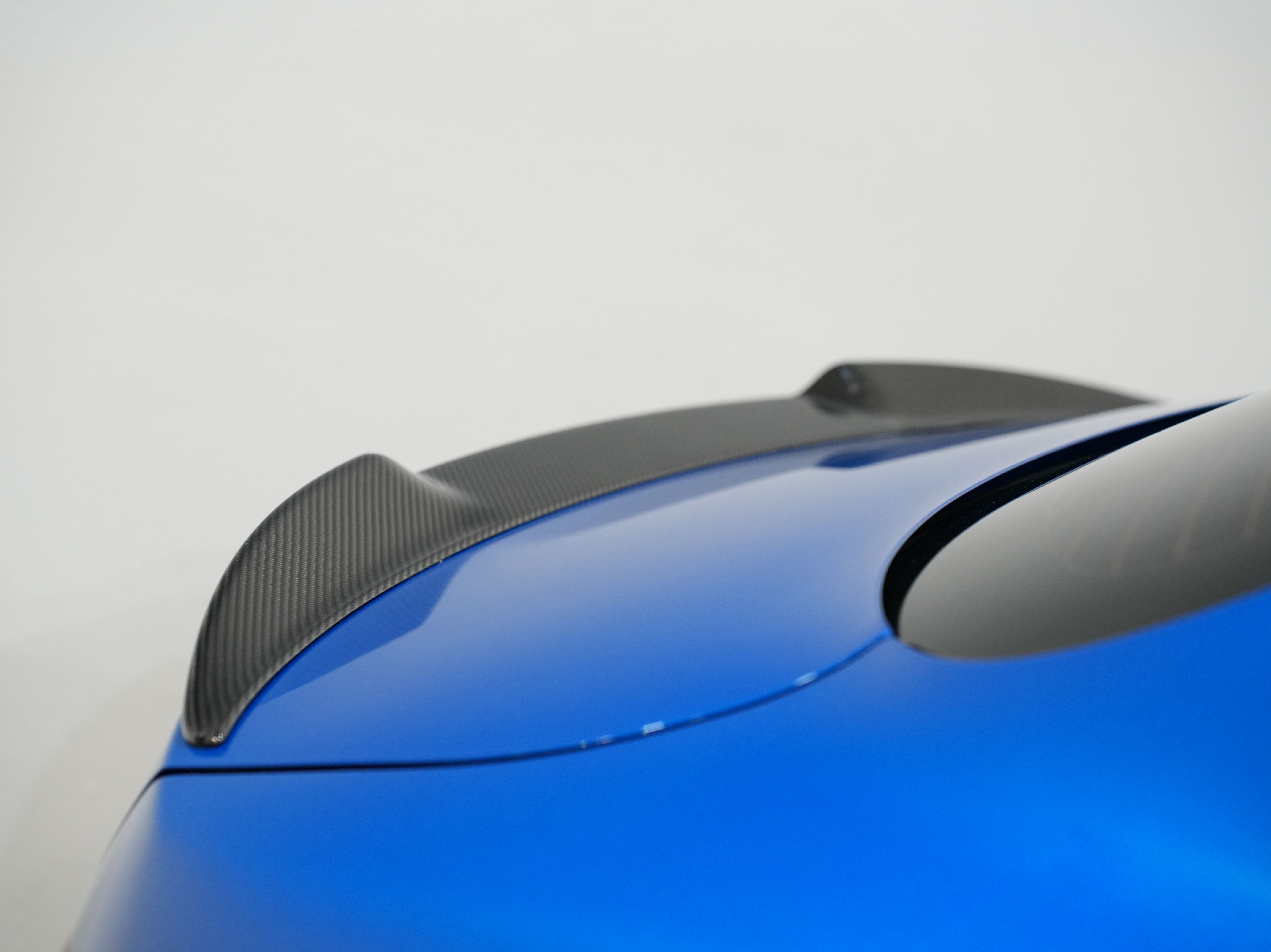 BLUE, 2019 ALFA ROMEO GIULIA Image 17