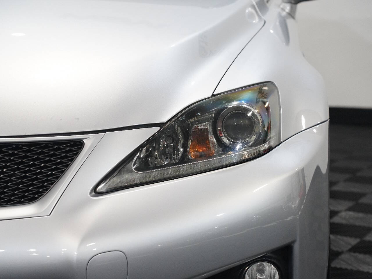 MERCURY METALLIC, 2011 LEXUS IS F Image 10