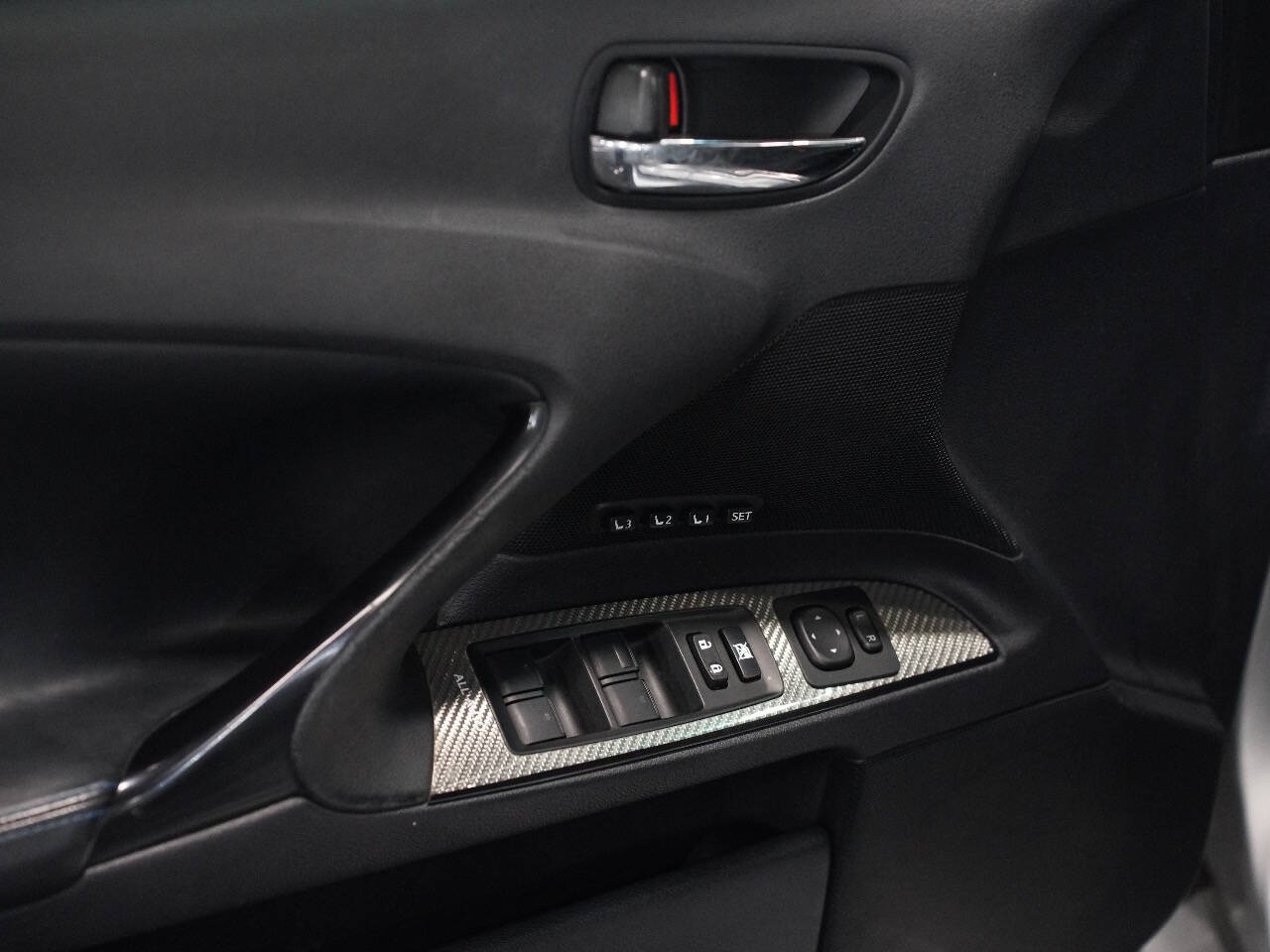 MERCURY METALLIC, 2011 LEXUS IS F Image 24