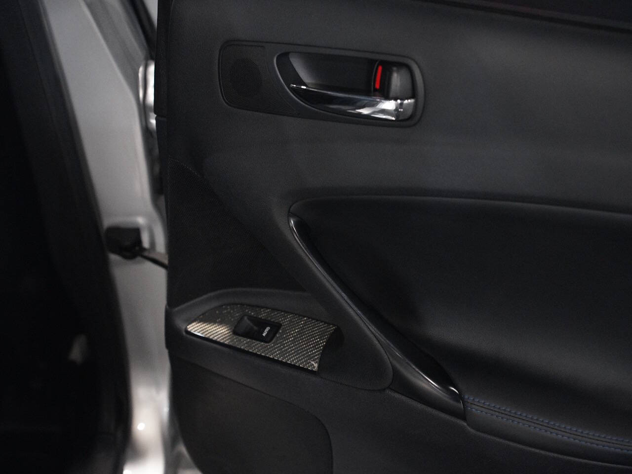 MERCURY METALLIC, 2011 LEXUS IS F Image 28