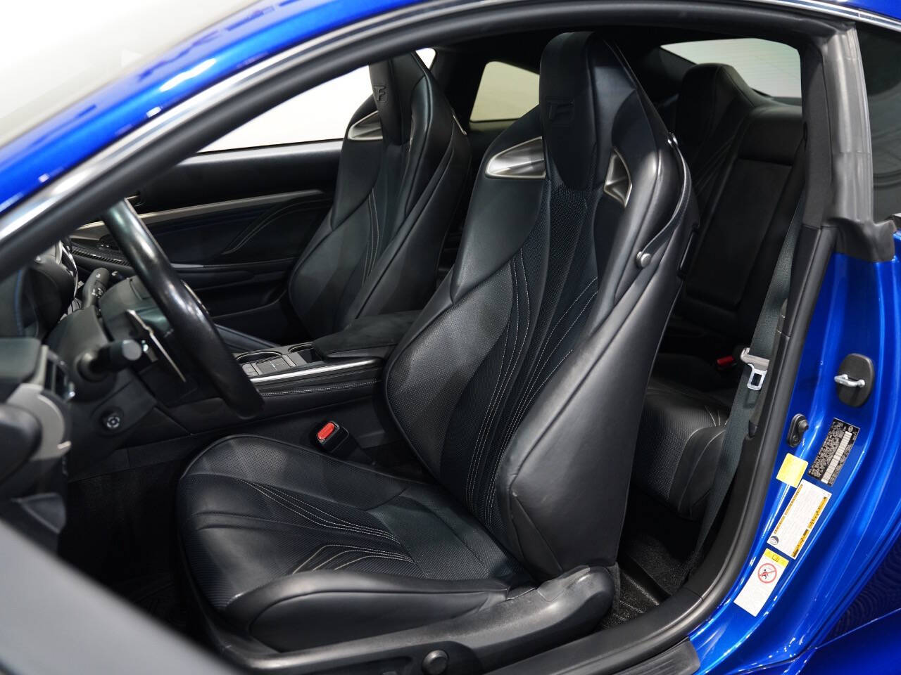 BLUE, 2017 LEXUS RC Image 31