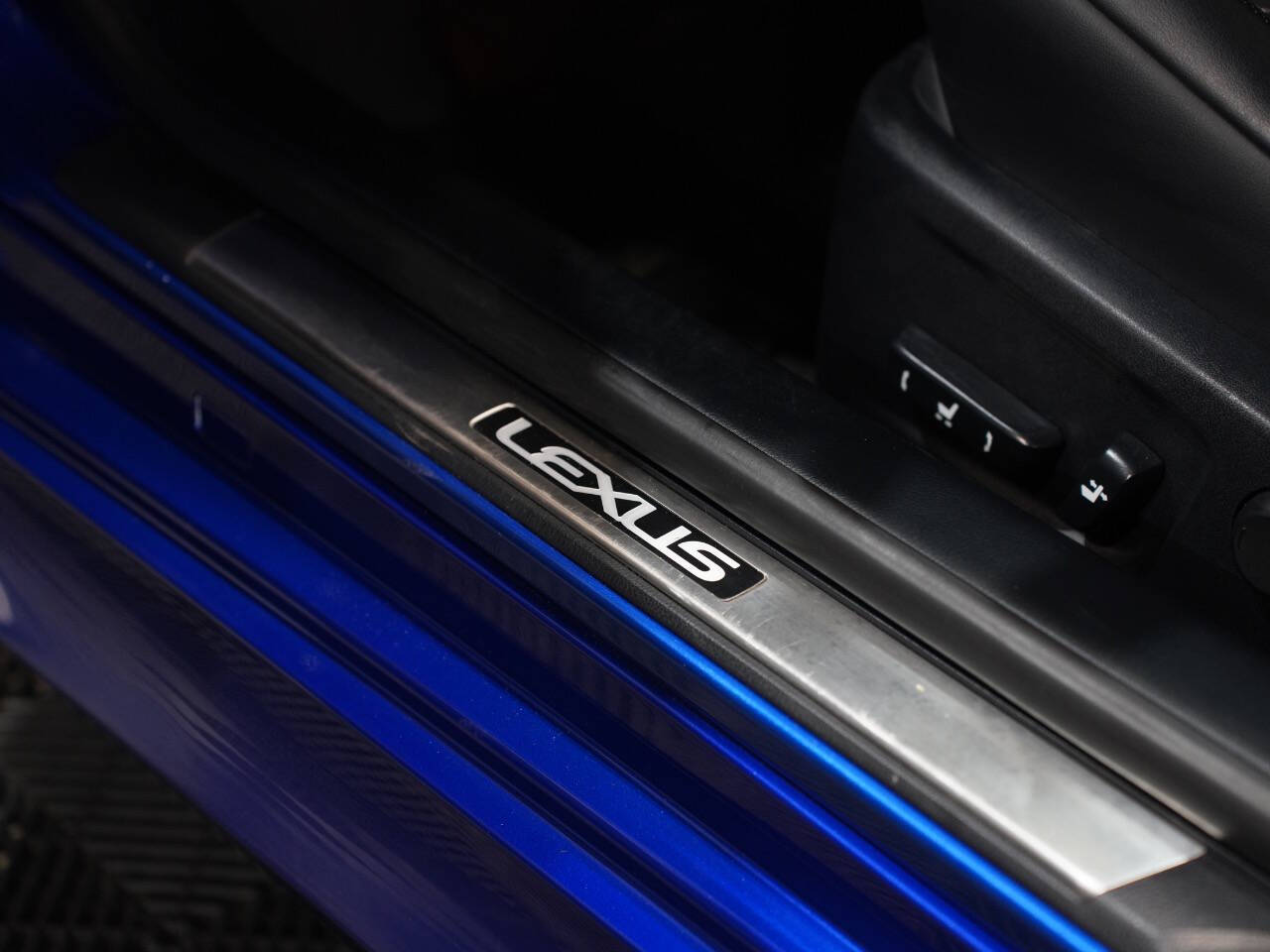 BLUE, 2017 LEXUS RC Image 29