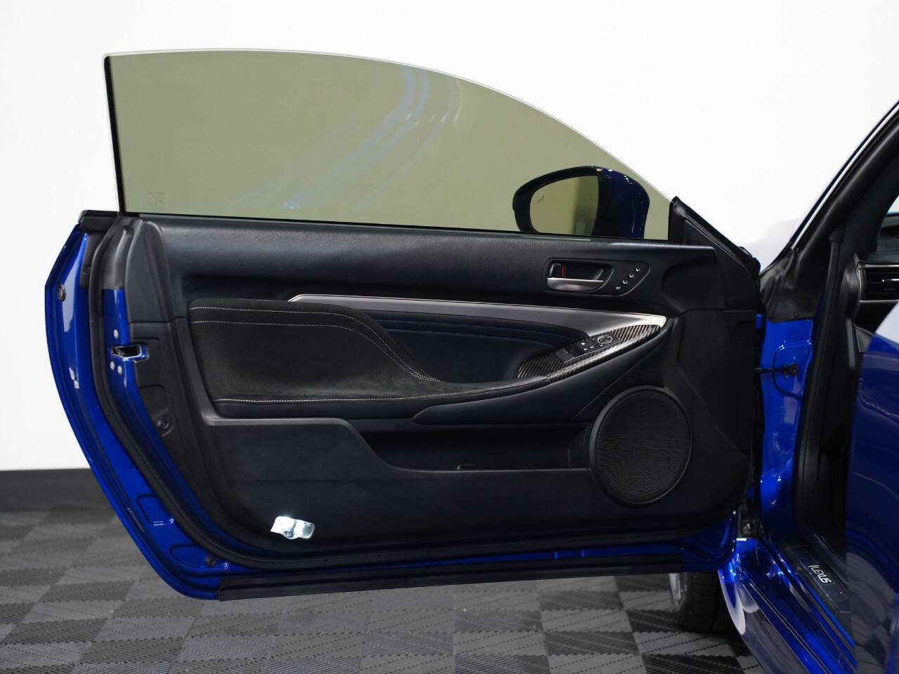 BLUE, 2017 LEXUS RC Image 25