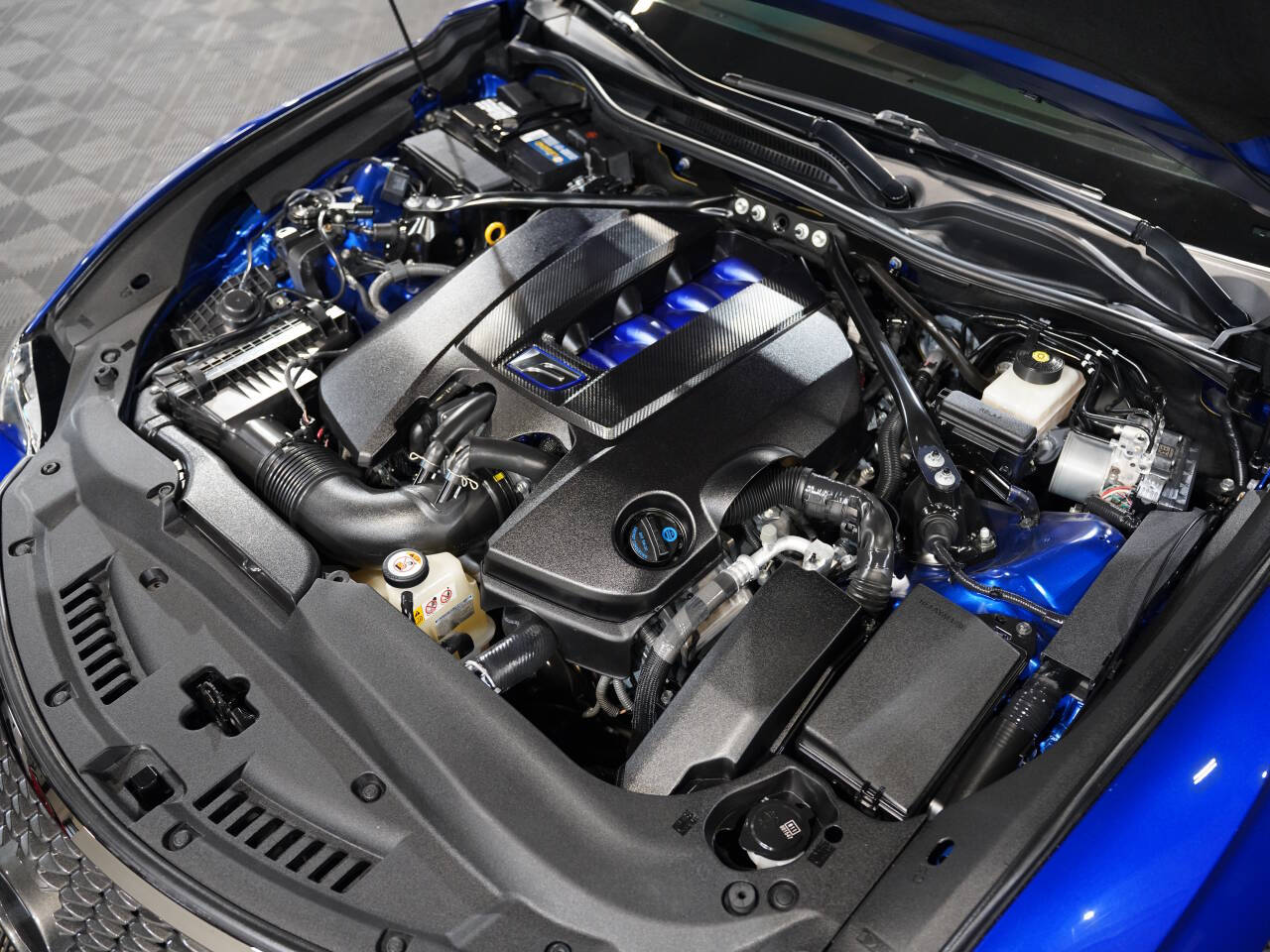 BLUE, 2017 LEXUS RC Image 49