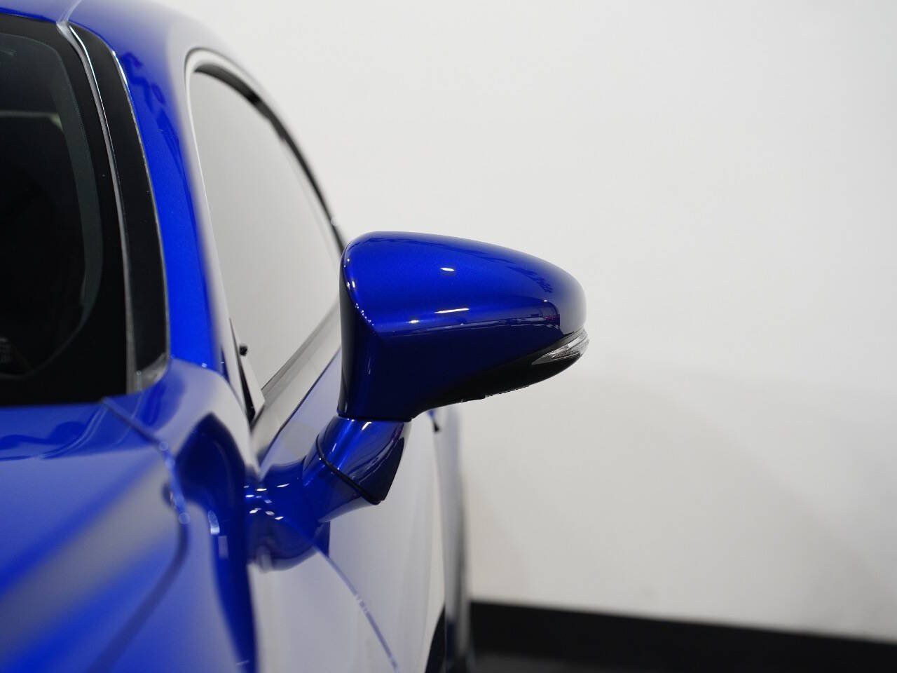 BLUE, 2017 LEXUS RC Image 11