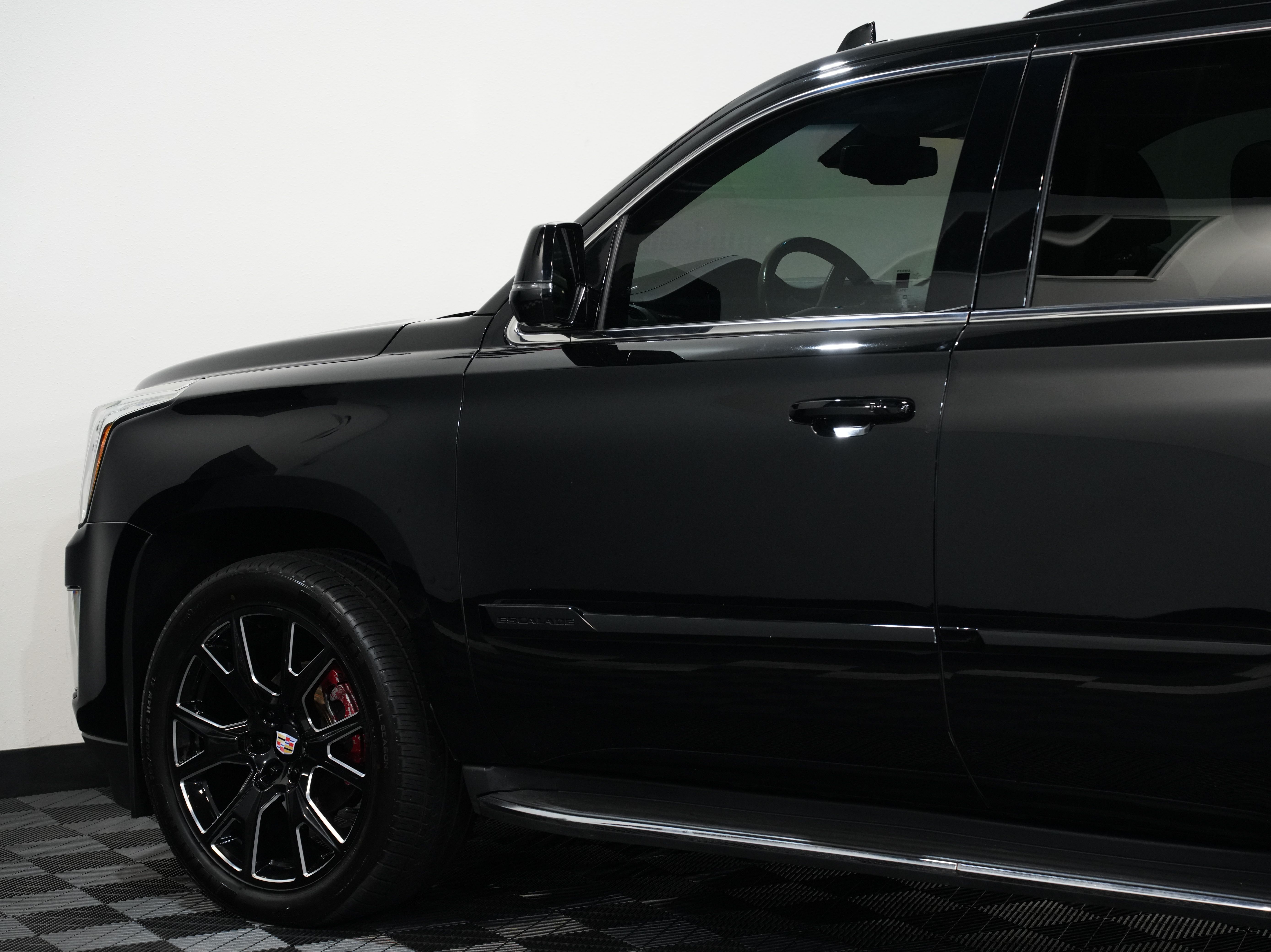 BLACK, 2016 CADILLAC ESCALADE Image 18