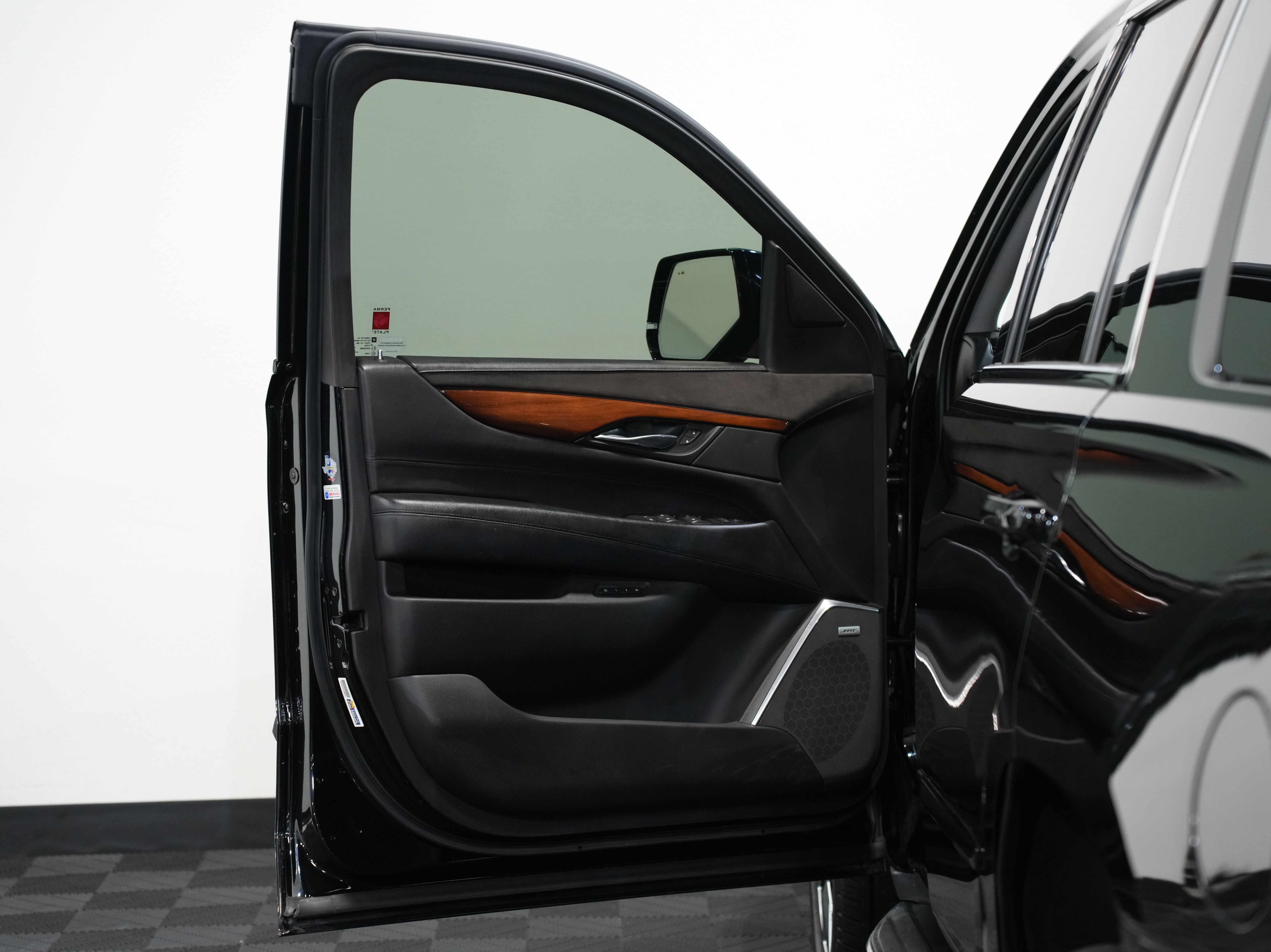 BLACK, 2016 CADILLAC ESCALADE Image 20