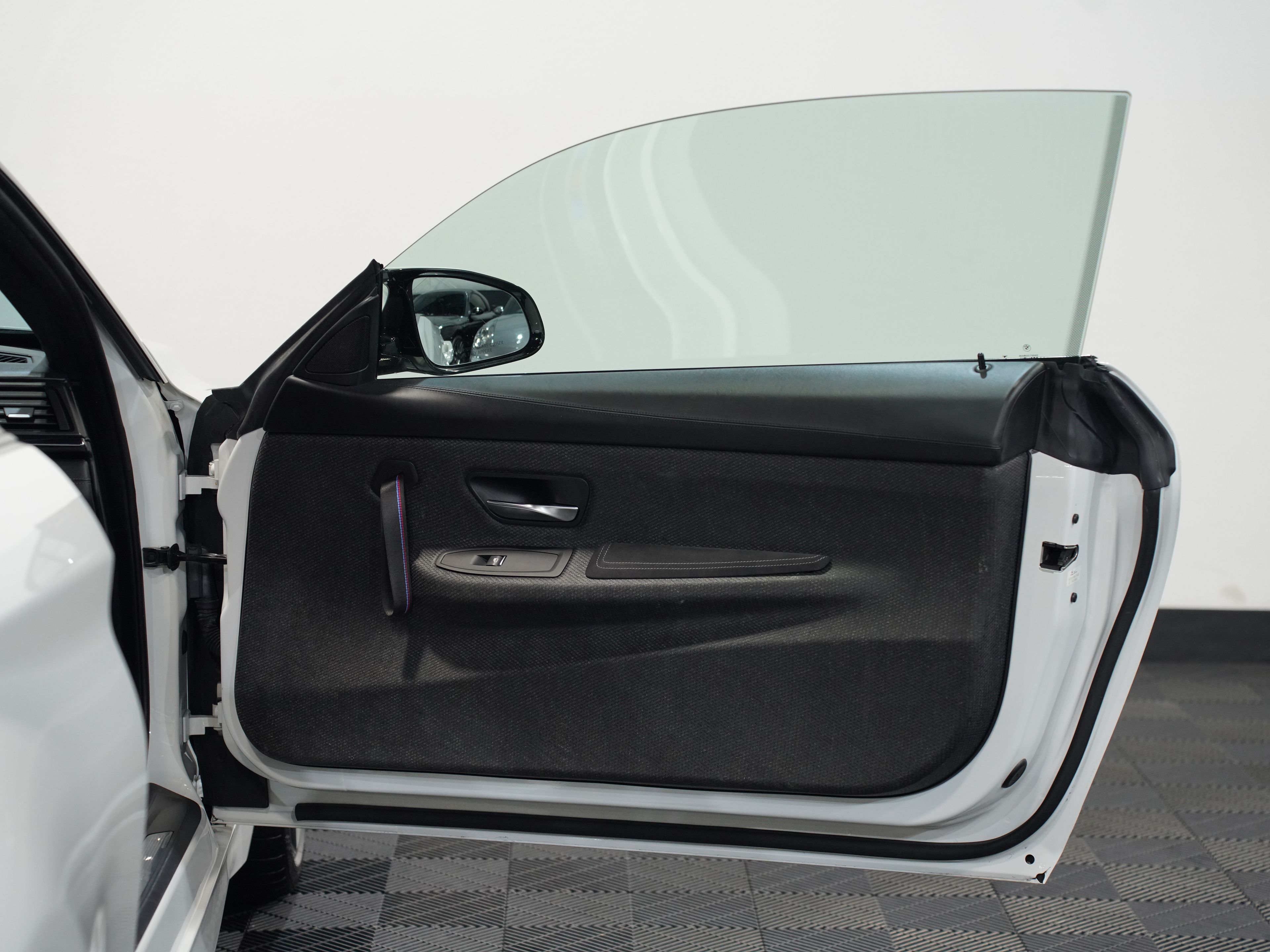 WHITE, 2020 BMW M4 Image 25
