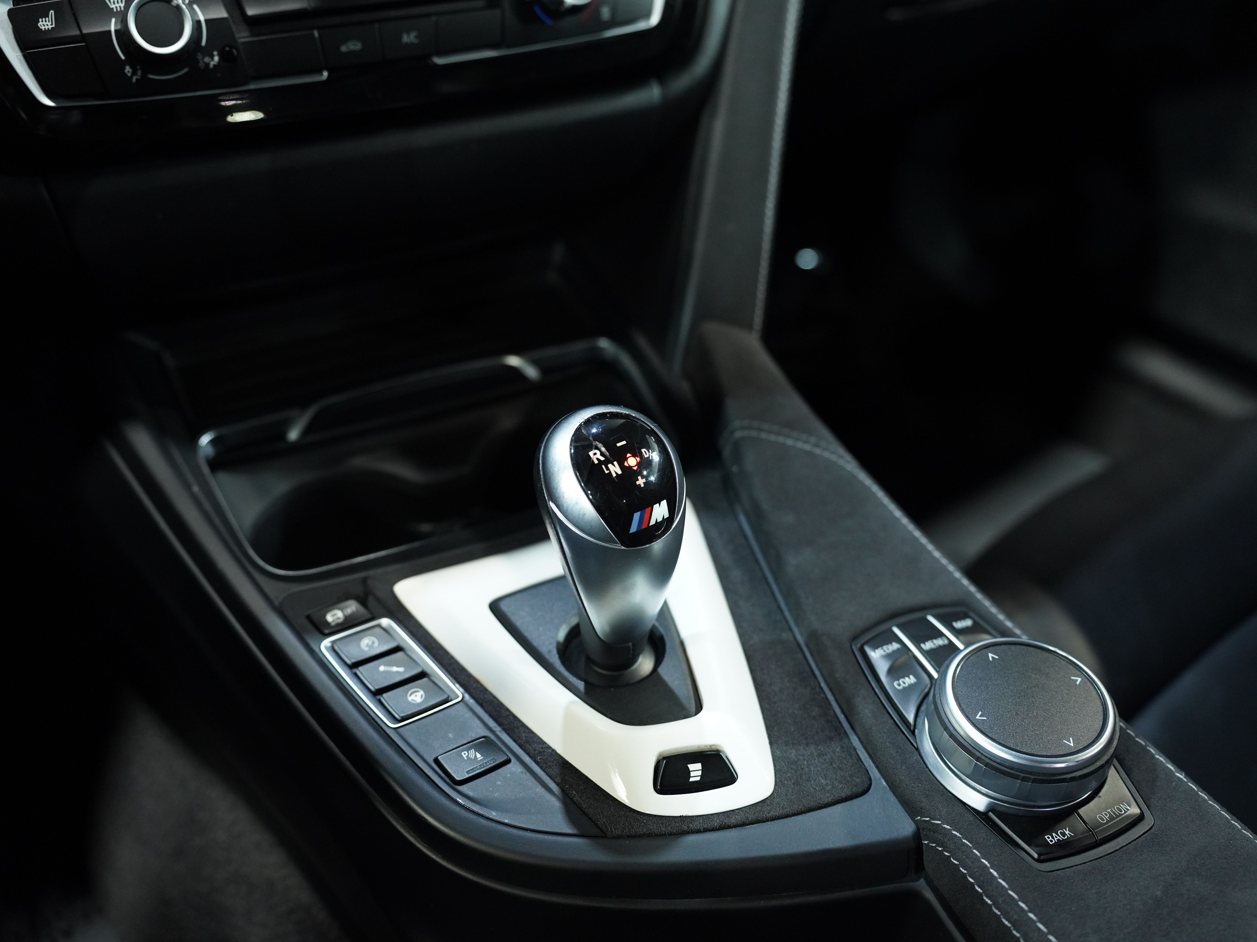 WHITE, 2020 BMW M4 Image 35