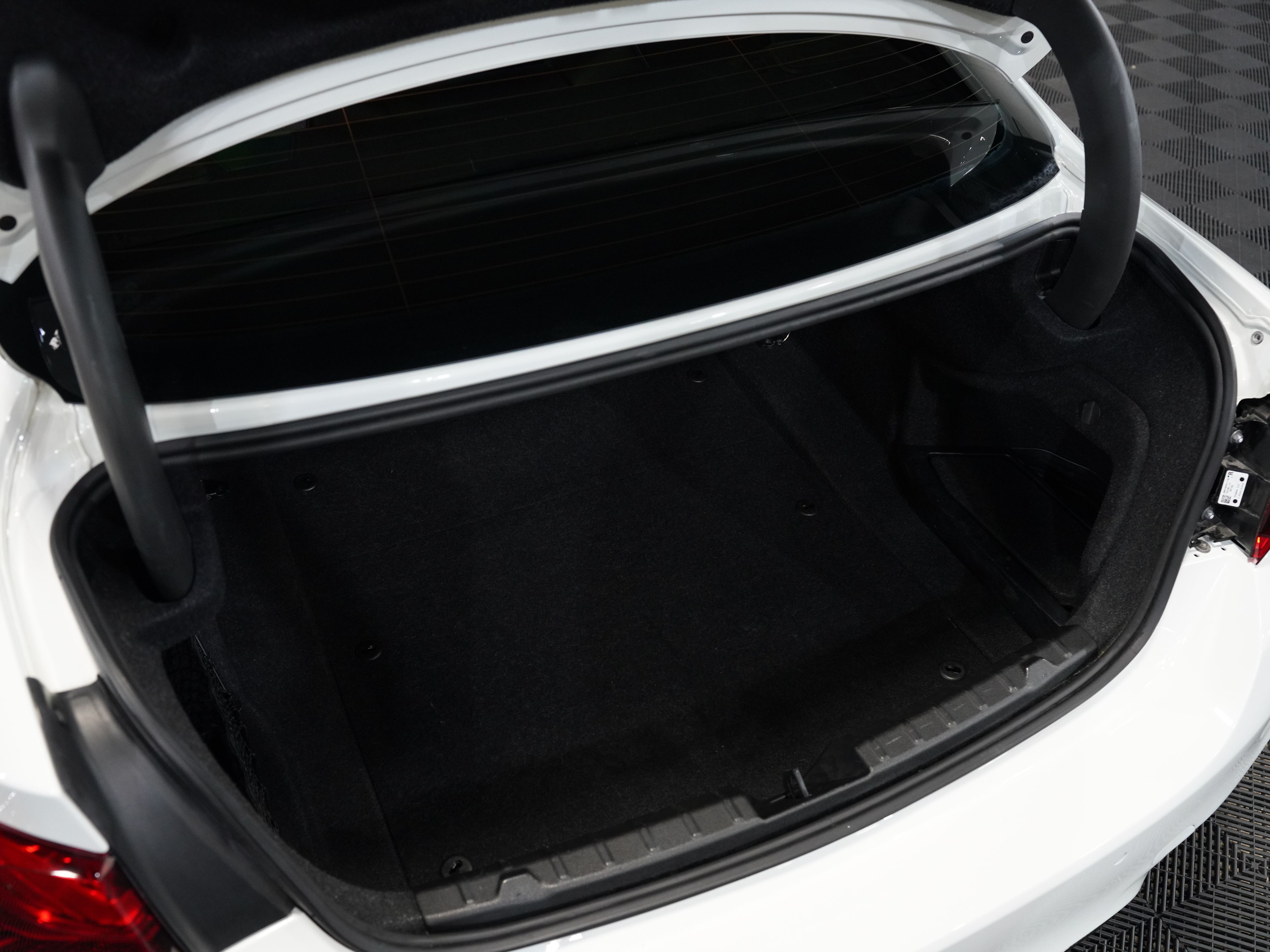 WHITE, 2020 BMW M4 Image 42