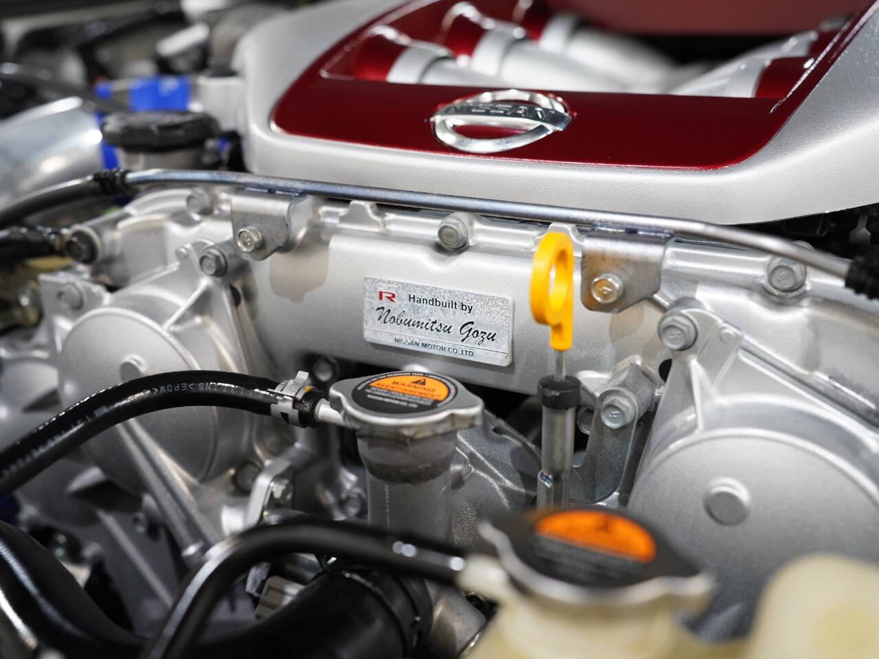 PEARL WHITE, 2015 NISSAN GT-R Image 50
