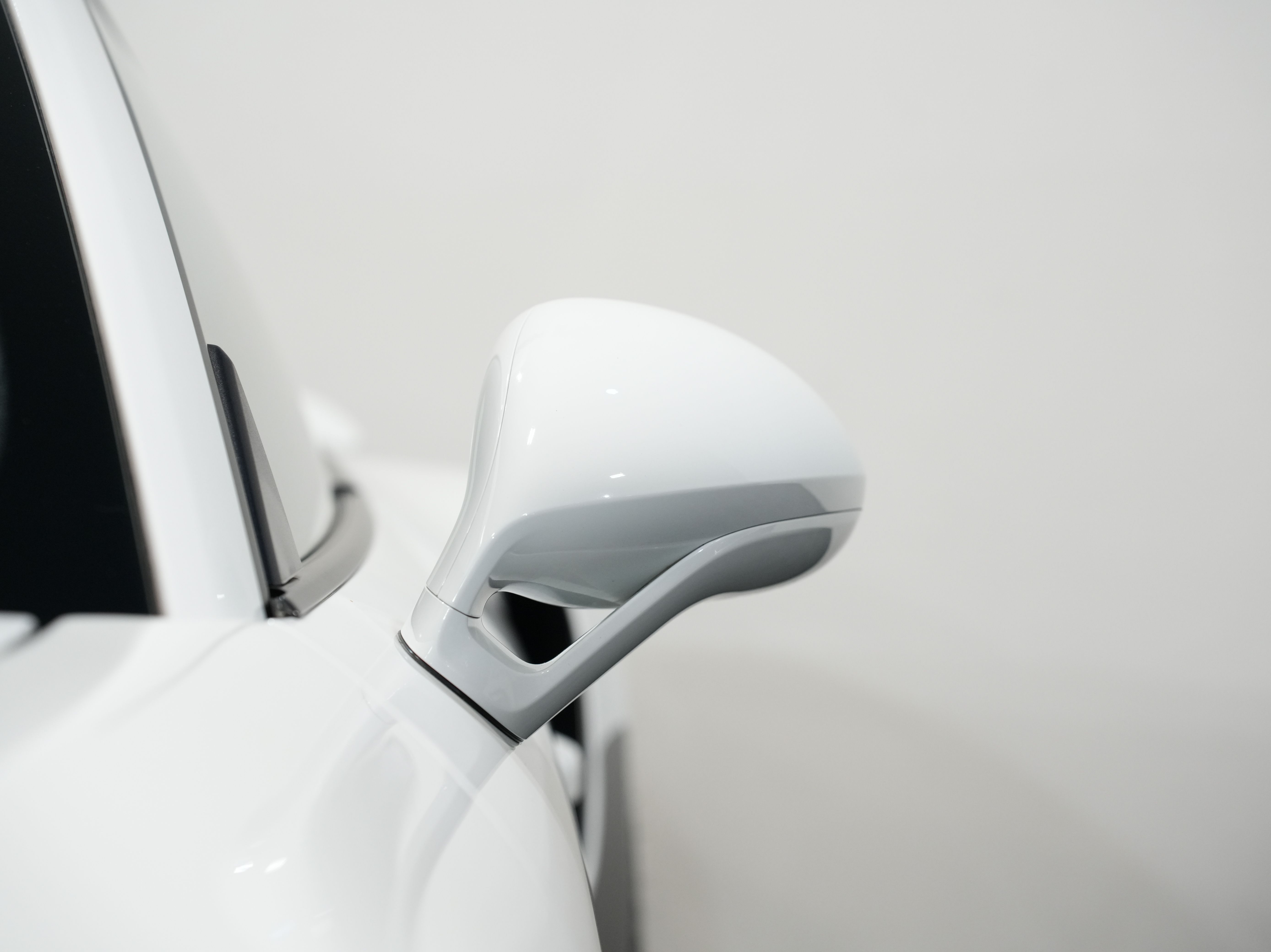 WHITE, 2014 PORSCHE 911 Image 11