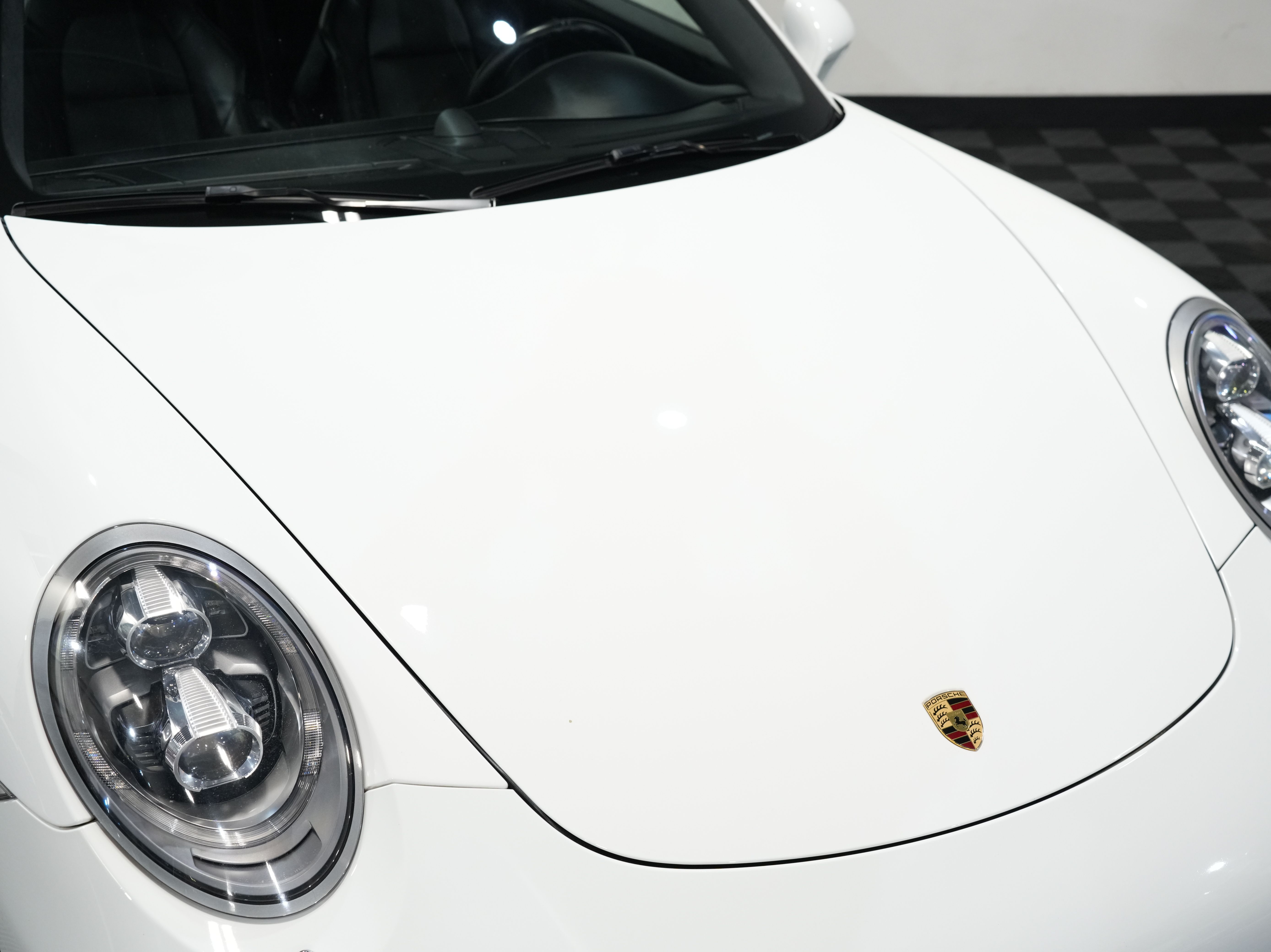 WHITE, 2014 PORSCHE 911 Image 13